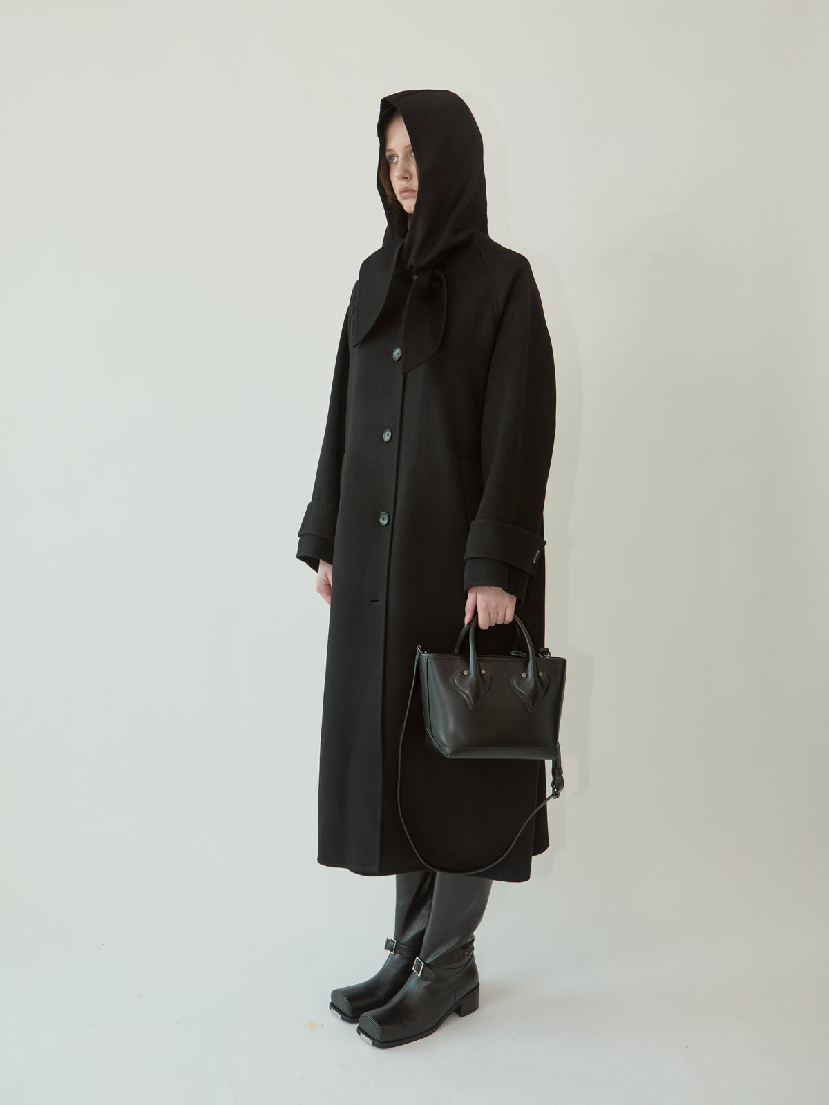 Kimhe Kim - L'amour Bucket Bag (Black) product image 1 | TRAB K-Fashion Australia