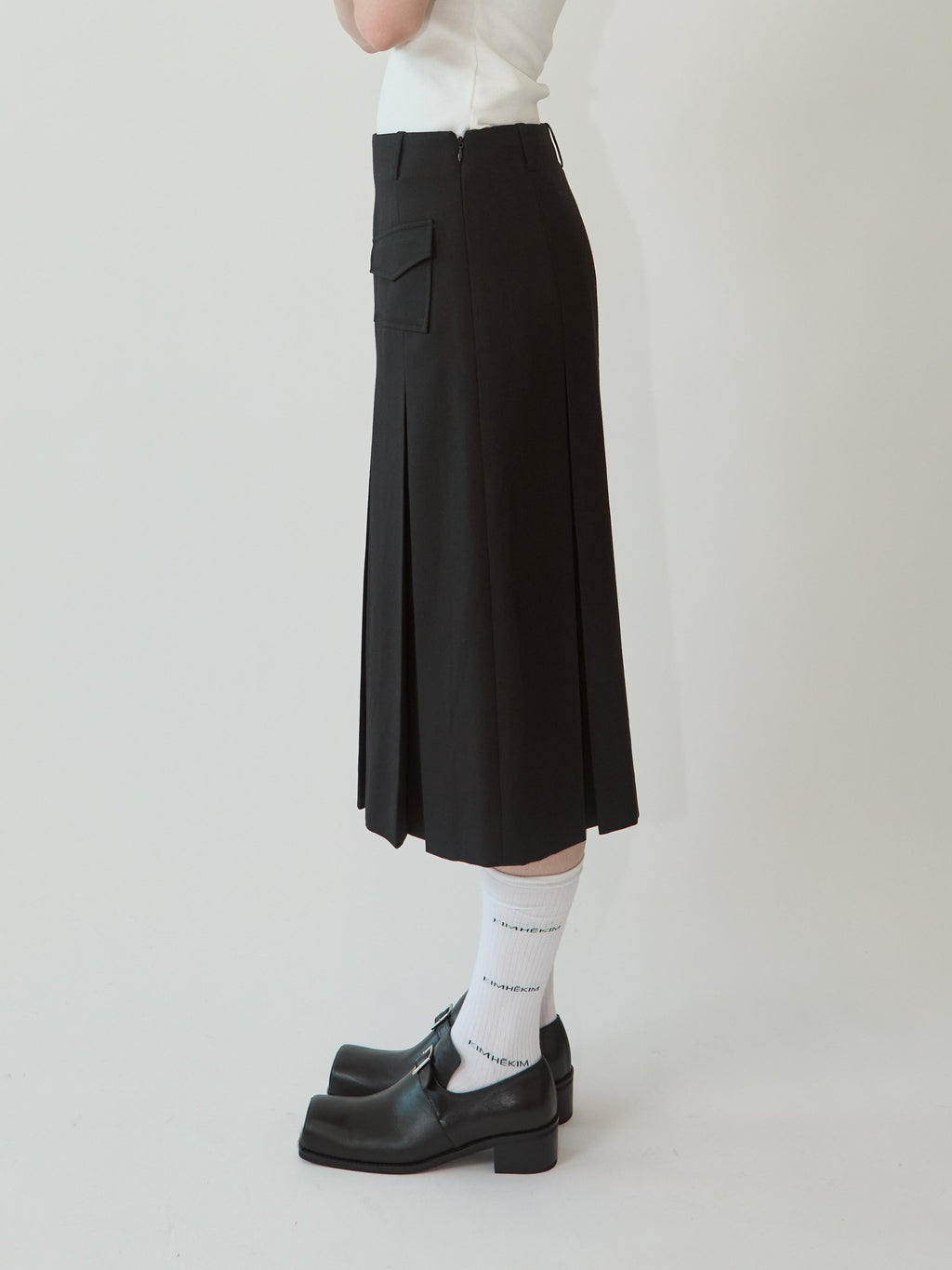 Kimhe Kim - Wool-Blended Alex Pleated Skirt (Black) product image 5 | TRAB K-Fashion Australia