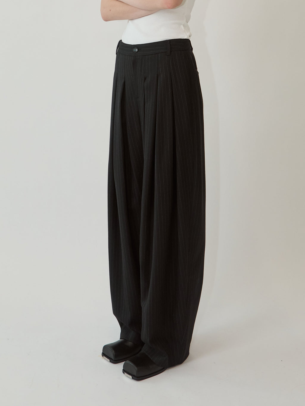 Kimhe Kim - Alex Striped Pintuck Pants (Black) product image 3 | TRAB K-Fashion Australia