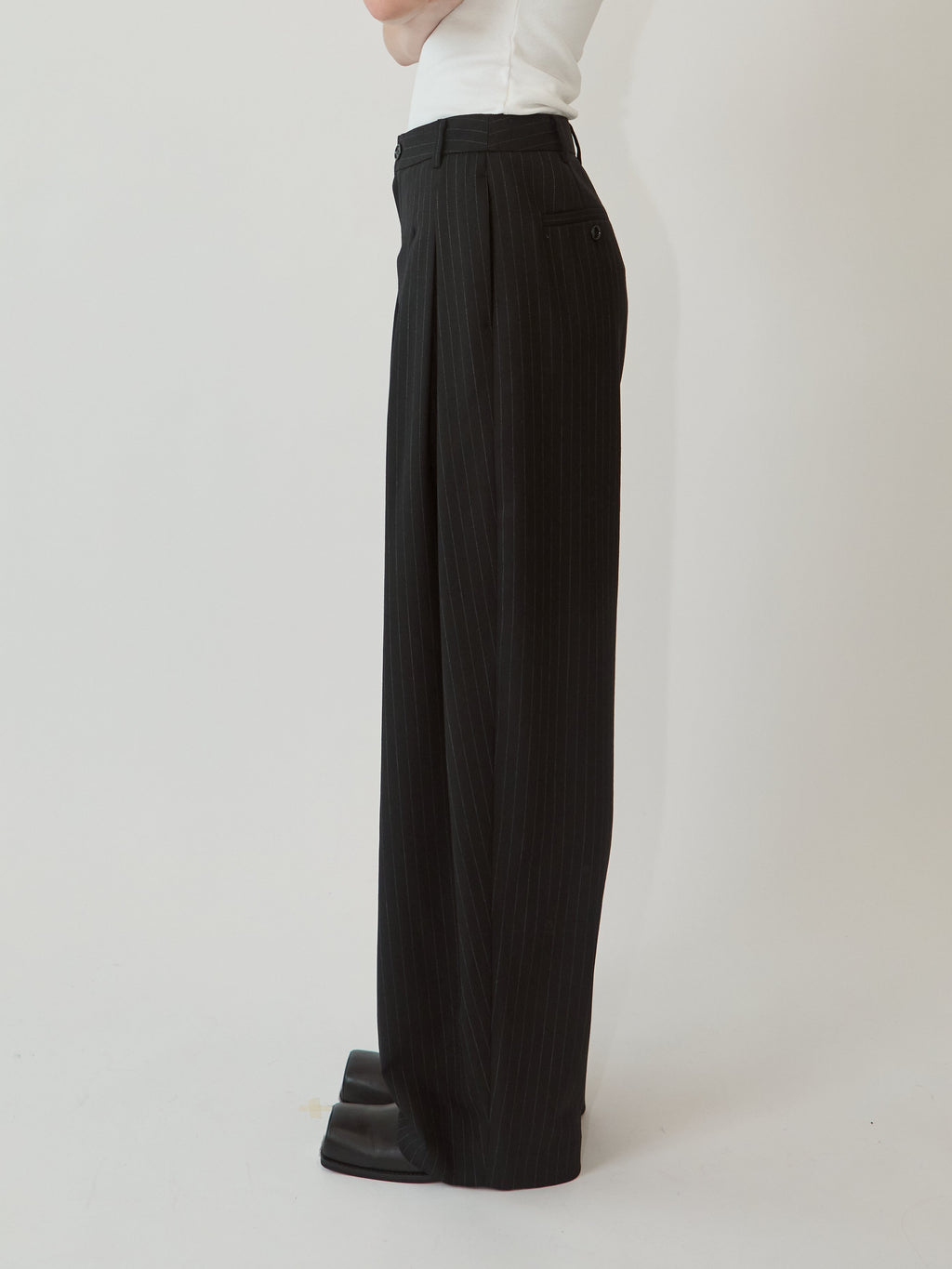 Kimhe Kim - Alex Striped Pintuck Pants (Black) product image 4 | TRAB K-Fashion Australia