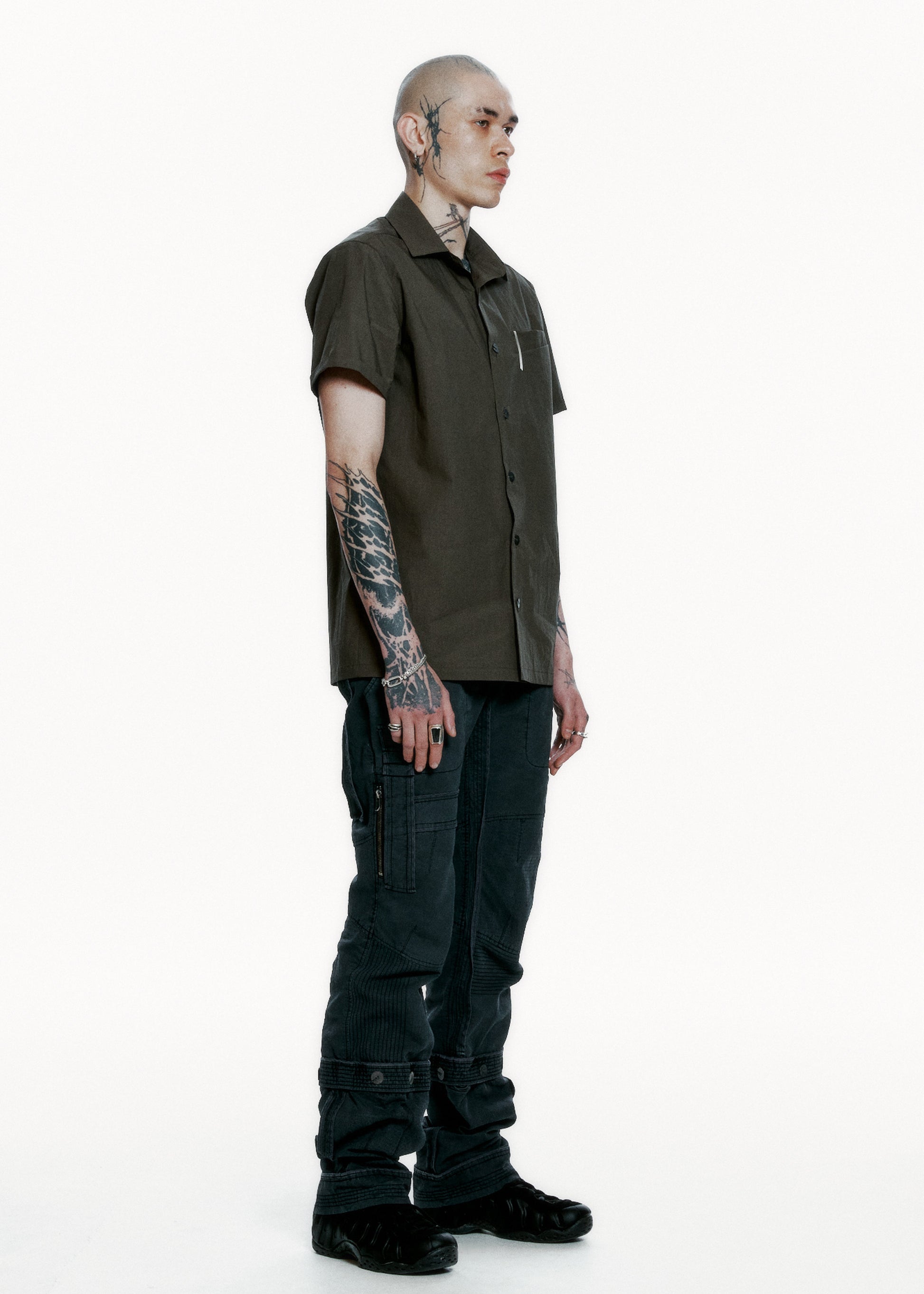 Hyein Seo - Short Sleeve Shirt w/ Pin (Khaki Brown) product image 2 | TRAB K-Fashion Australia