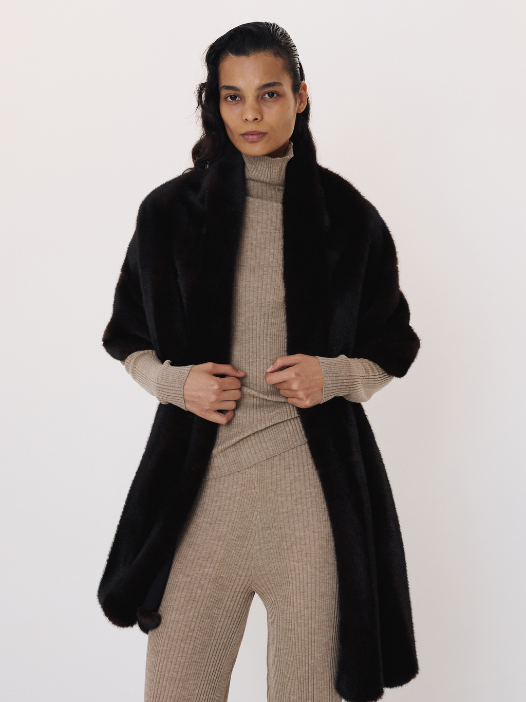 Recto - Oversized Faux Fur Muffler (Dark Brown) product image 2 | TRAB K-Fashion Australia