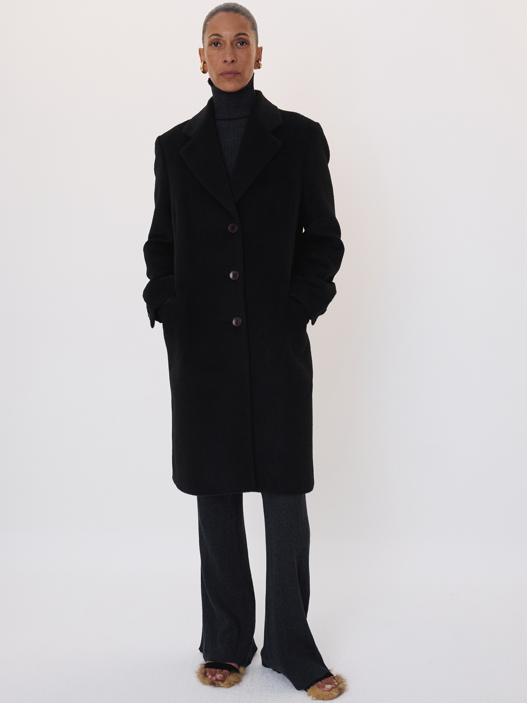 Recto - Classic Lama Wool Coat (Black) product image 1 | TRAB K-Fashion Australia