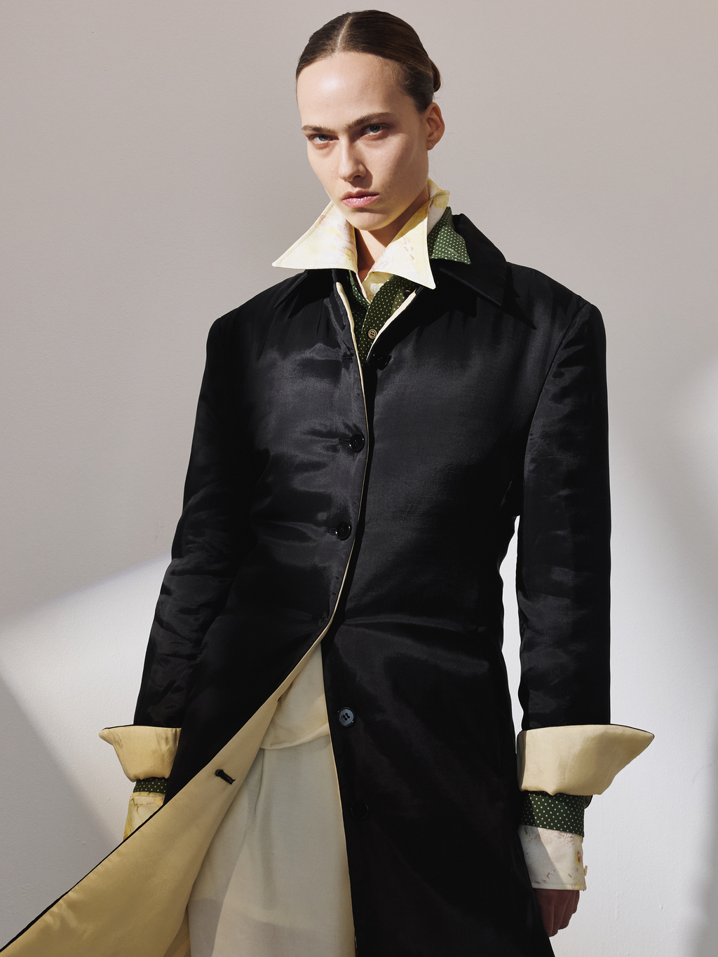 Recto - Color Contrast Padded Slim Fit Coat (Black) product image 3 | TRAB K-Fashion Australia