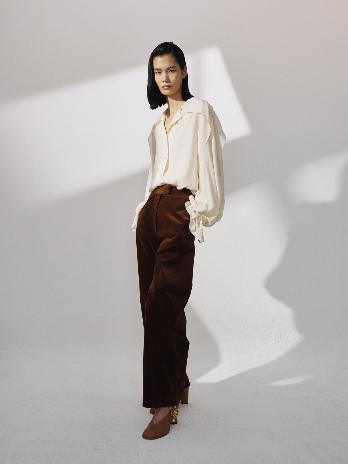 Recto - High Rise Curved Leg Corduroy Pants (Tobacco) product image 4 | TRAB K-Fashion Australia