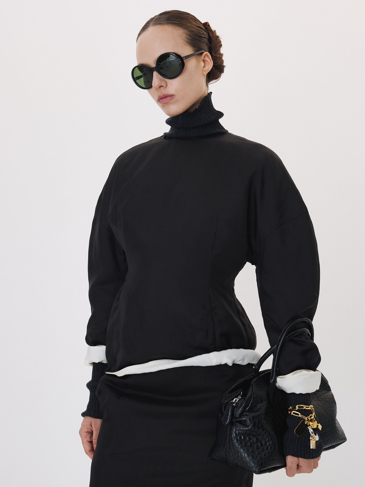 Recto - Contrast Padded Wire Hem Top (Black) product image 2 | TRAB K-Fashion Australia