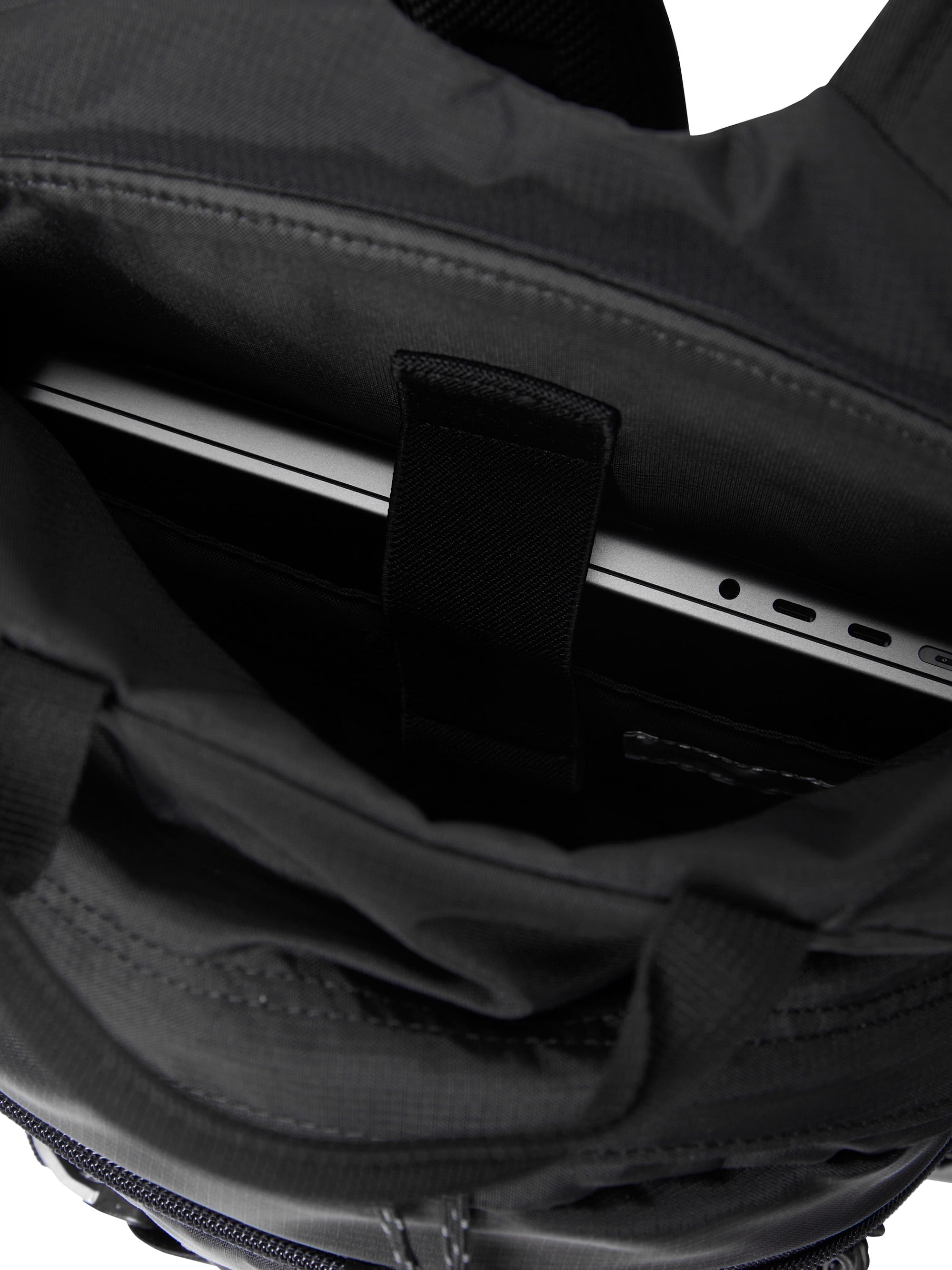 thisisneverthat - SP-Logo Field Backpack 28 (Black) product image 4 | TRAB K-Fashion Australia