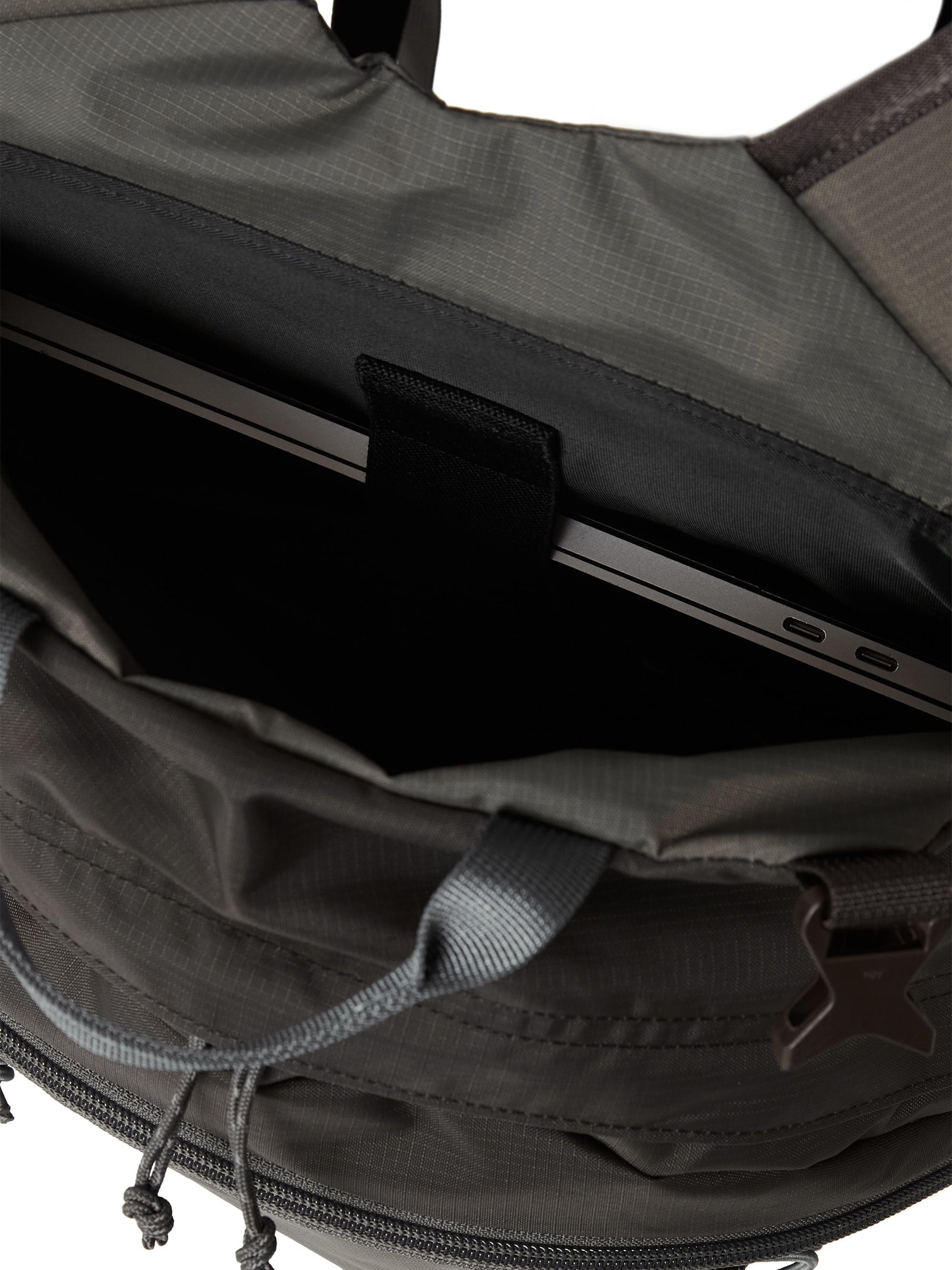 thisisneverthat - SP-Logo Field Backpack 28 (Charcoal) product image 4 | TRAB K-Fashion Australia