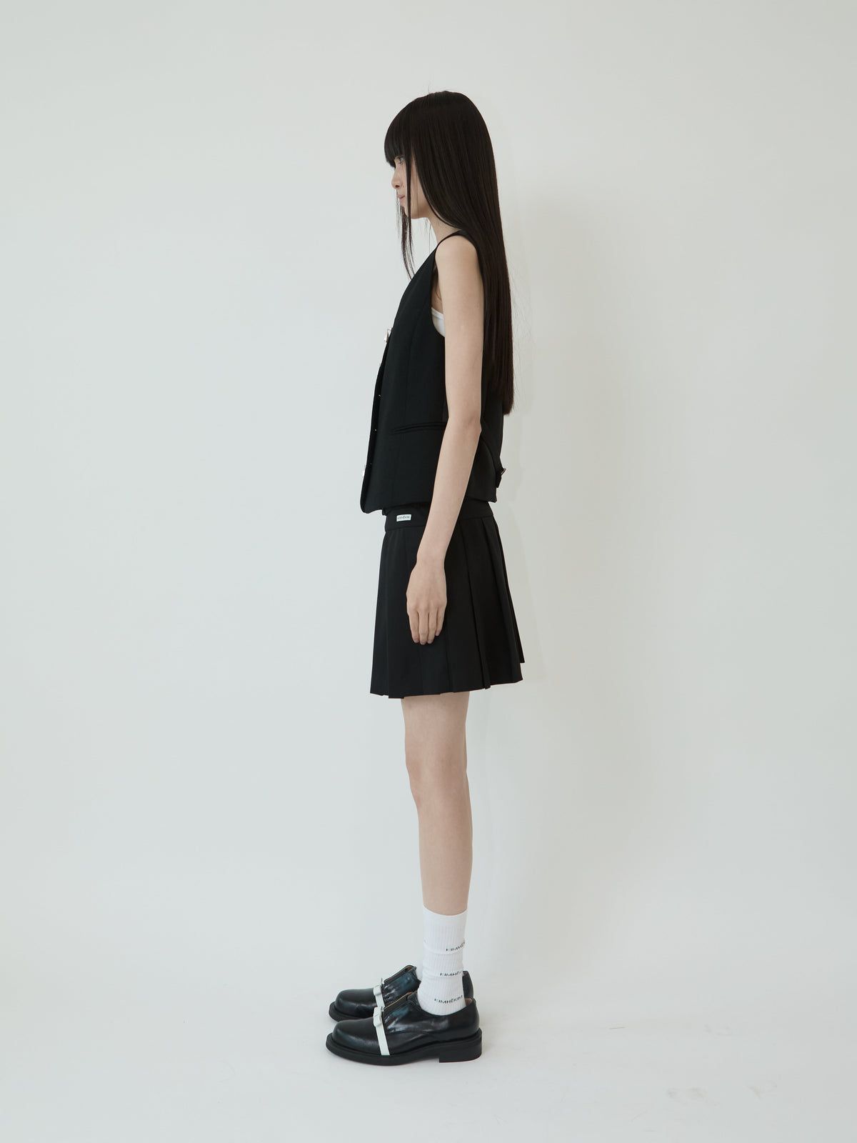 Kimhe Kim - Ariel Vest (Black) product image 3 | TRAB K-Fashion Australia