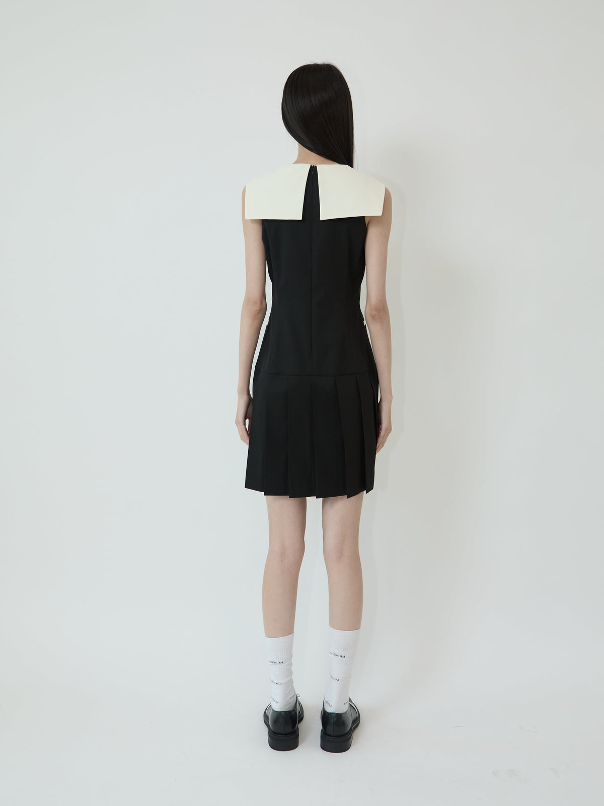 Kimhe Kim - Malevich Sailor Collar Pleated Sleeveless Dress (Black/Ivory) product image 4 | TRAB K-Fashion Australia