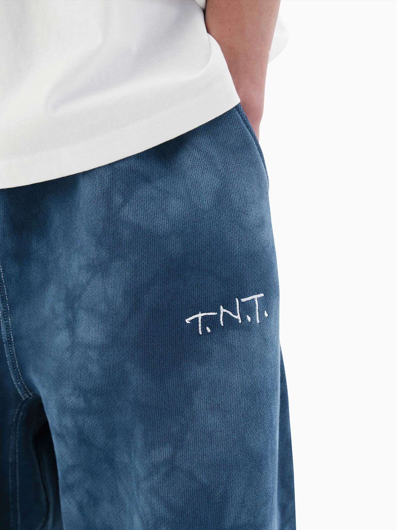 thisisneverthat - Uneven Dyed Sweatpant (Blue) product image 8 | TRAB K-Fashion Australia