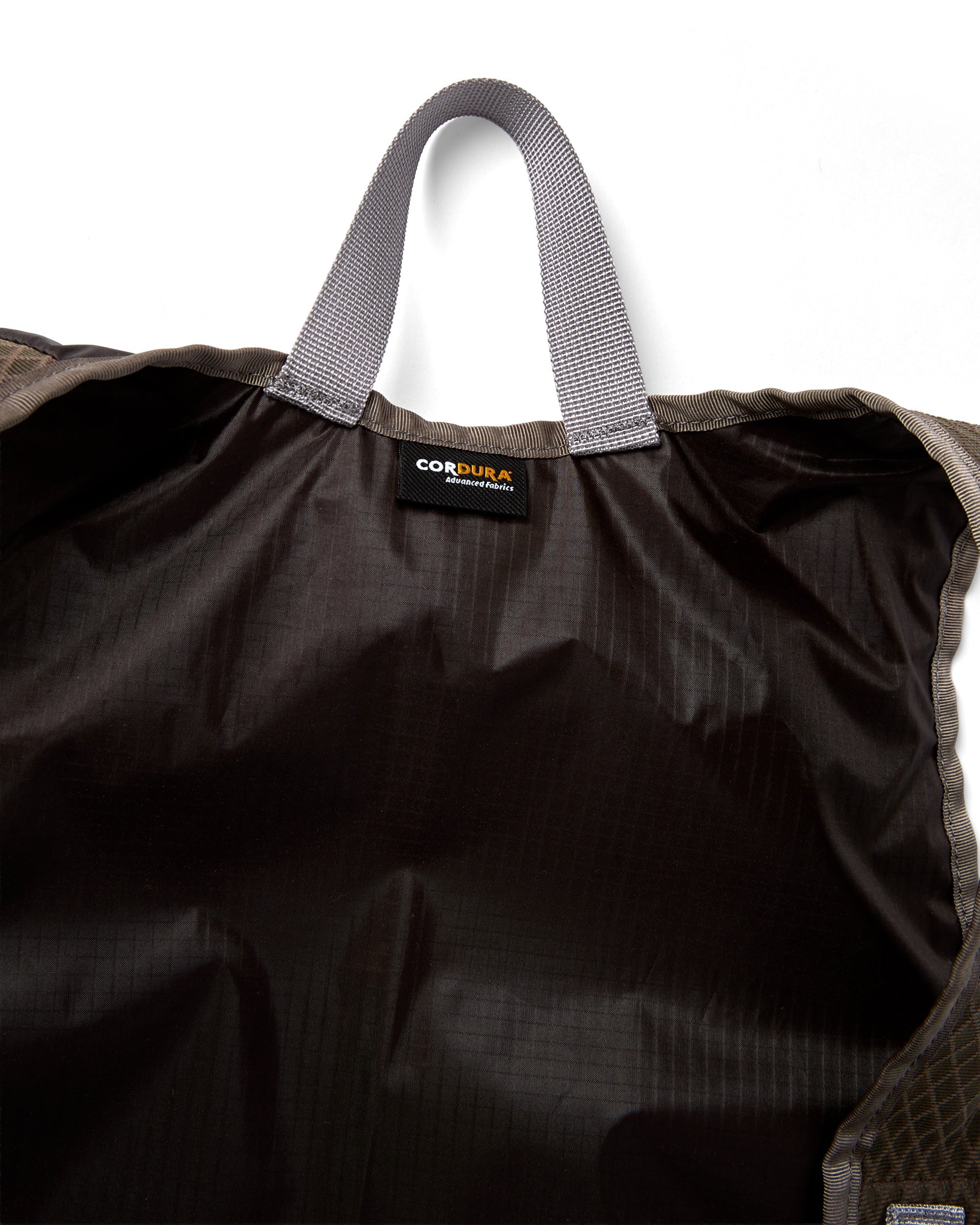 yeseyesee - Y.E.S UL Beetle Backpack (Brown) product image 6 | TRAB K-Fashion Australia