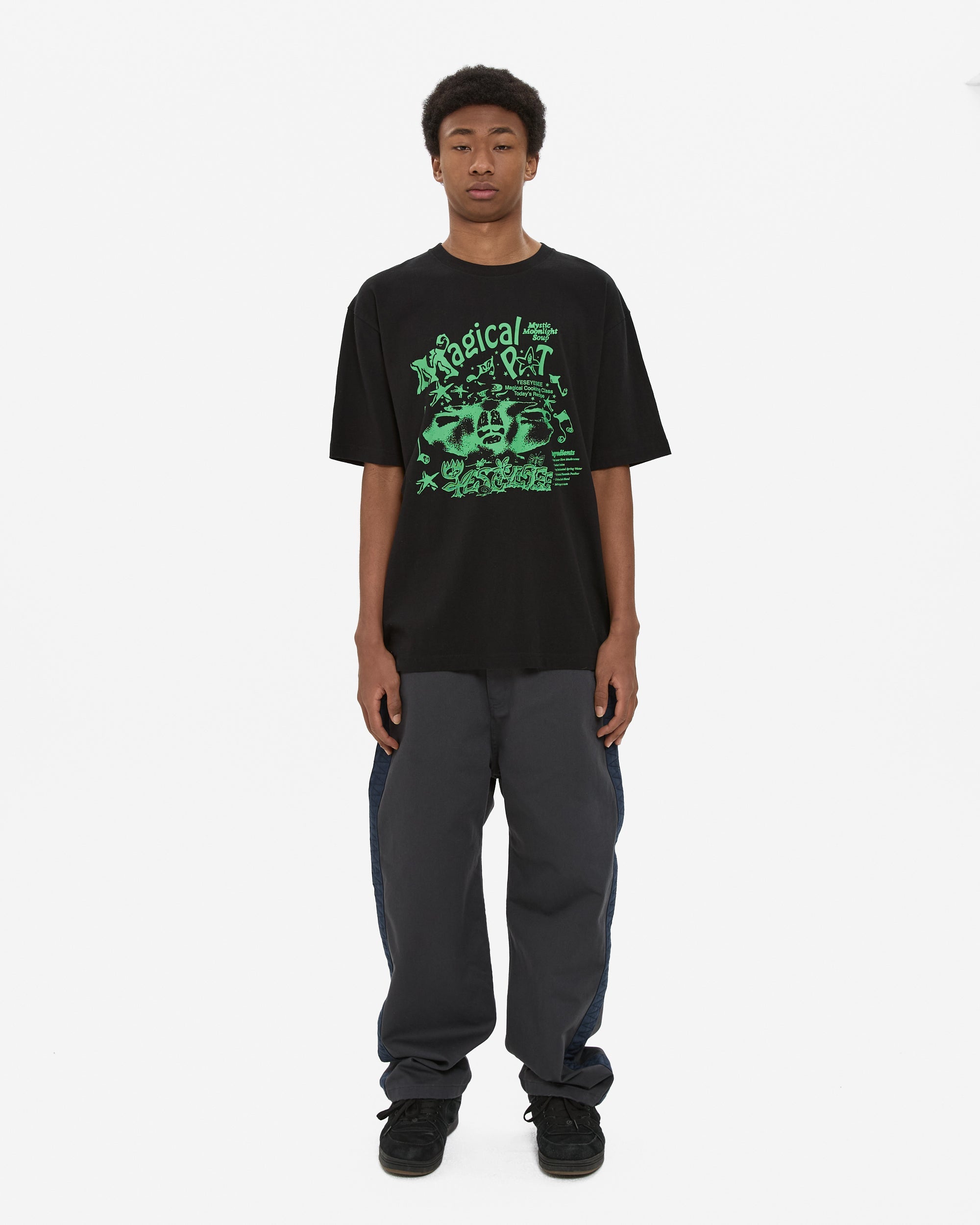 yeseyesee - Y.E.S Magical Tee (Black) product image 7 | TRAB K-Fashion Australia