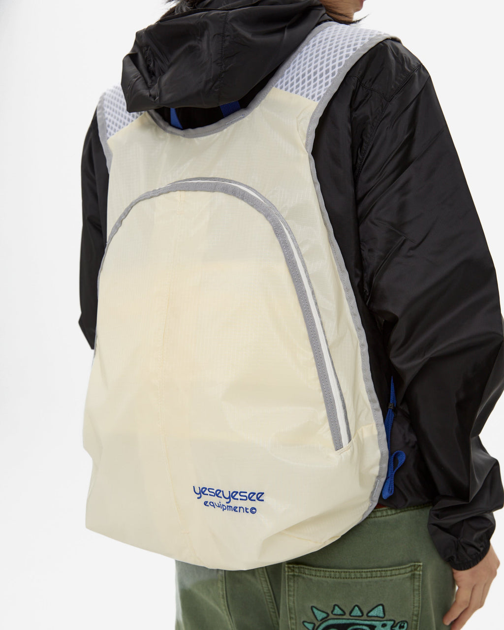 yeseyesee - Y.E.S UL Beetle Backpack (White) product image 10 | TRAB K-Fashion Australia