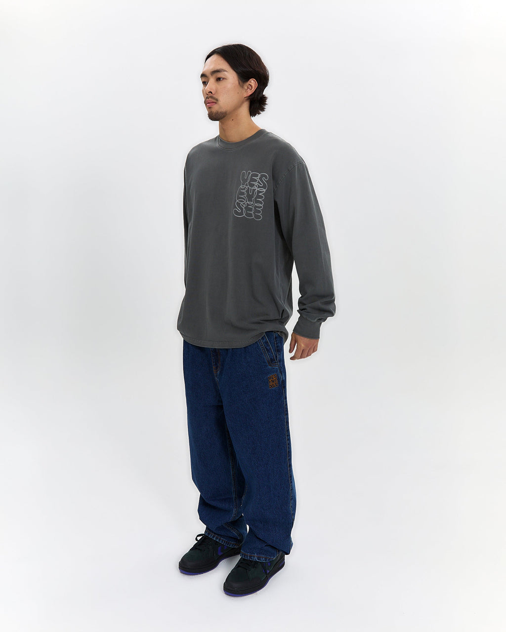 yeseyesee - C-Logo Pigment L/S (Charcoal) product image 8 | TRAB K-Fashion Australia