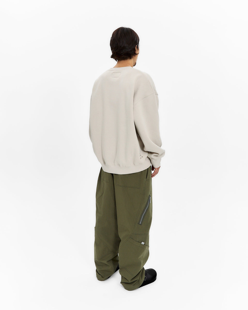 yeseyesee - Paneled Multi Pocket Pants (Olive) product image 8 | TRAB K-Fashion Australia