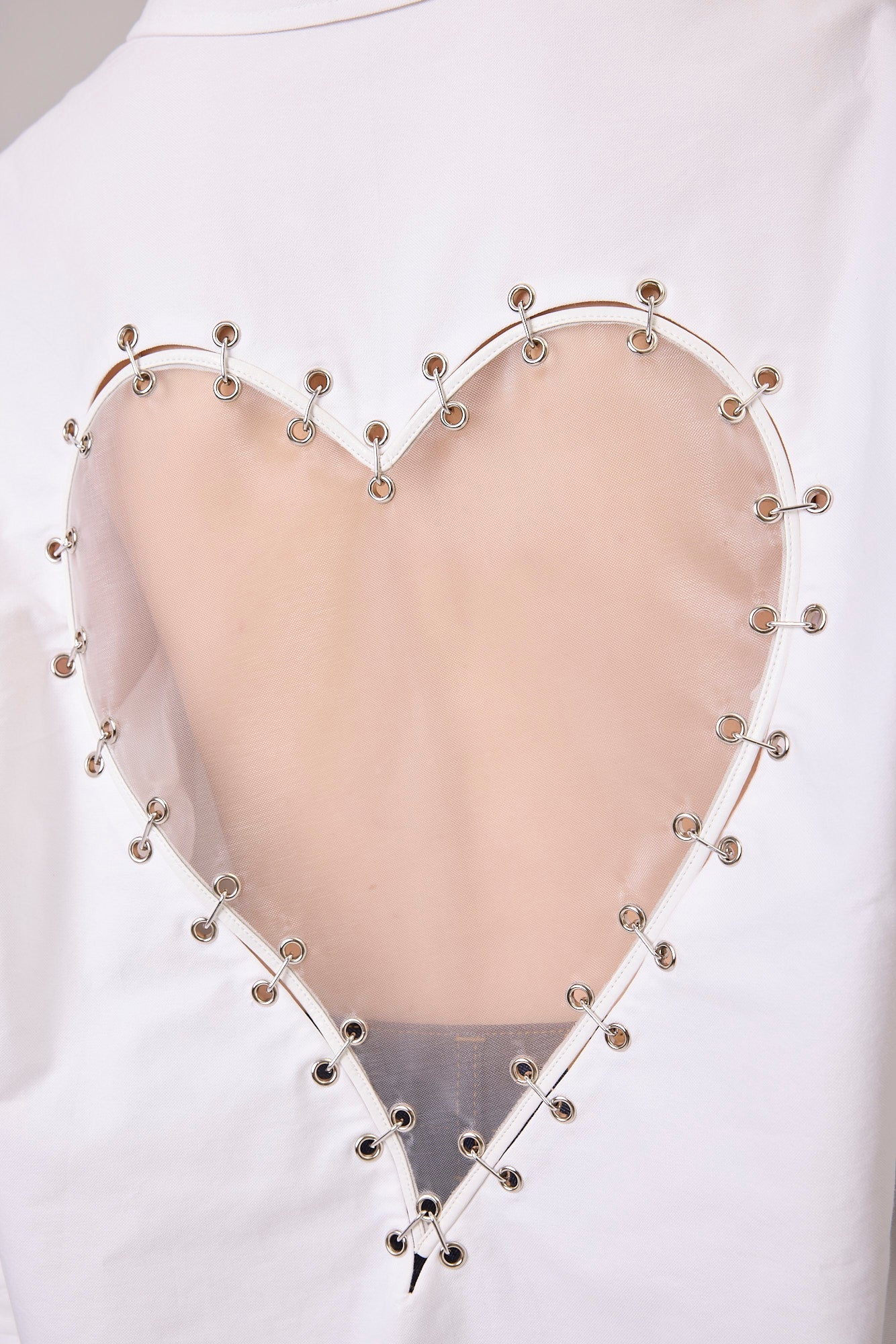 Kimhe Kim - Back Heart Cut-Out Shirt (White) product image 7 | TRAB K-Fashion Australia