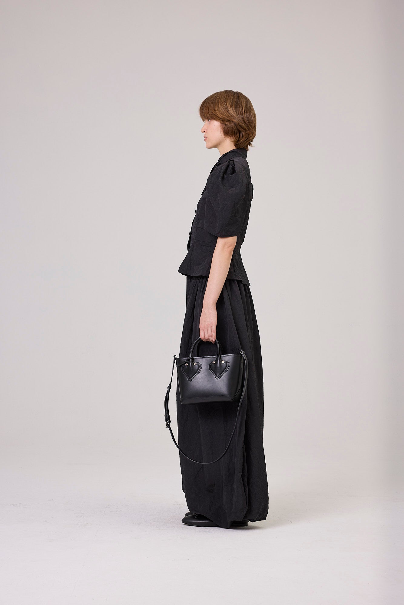 Kimhe Kim - Wrinkled Balloon Pants (Black) product image 3 | TRAB K-Fashion Australia