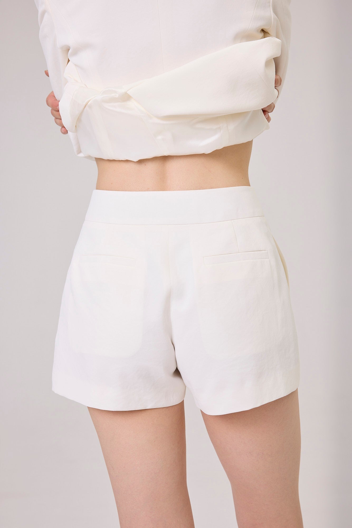 Kimhe Kim - Short Suit Pants (White) product image 2 | TRAB K-Fashion Australia