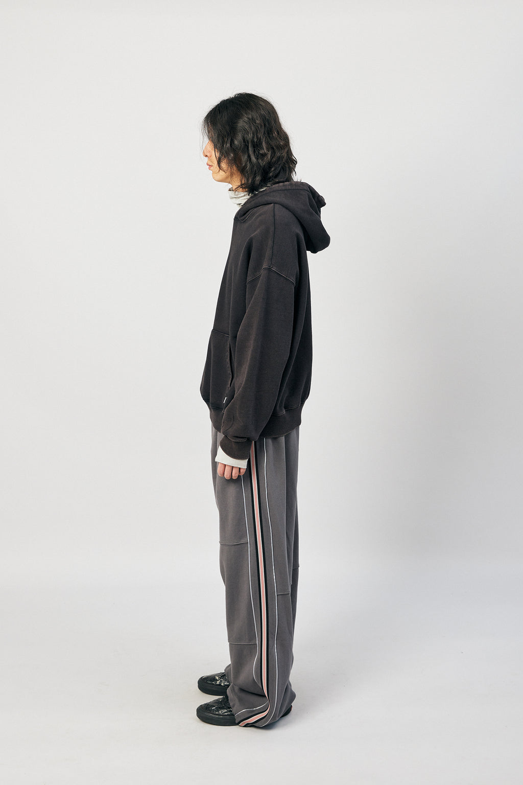 Hatchingroom - Wide Track Sweat Pants (Charcoal) product image 4 | TRAB K-Fashion Australia