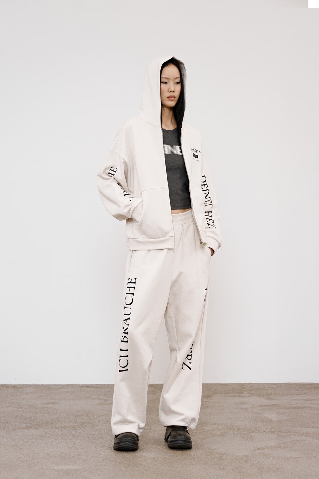 Deinet - German Lettering Hoodie Zip-Up (Ivory) product image 4 | TRAB K-Fashion Australia