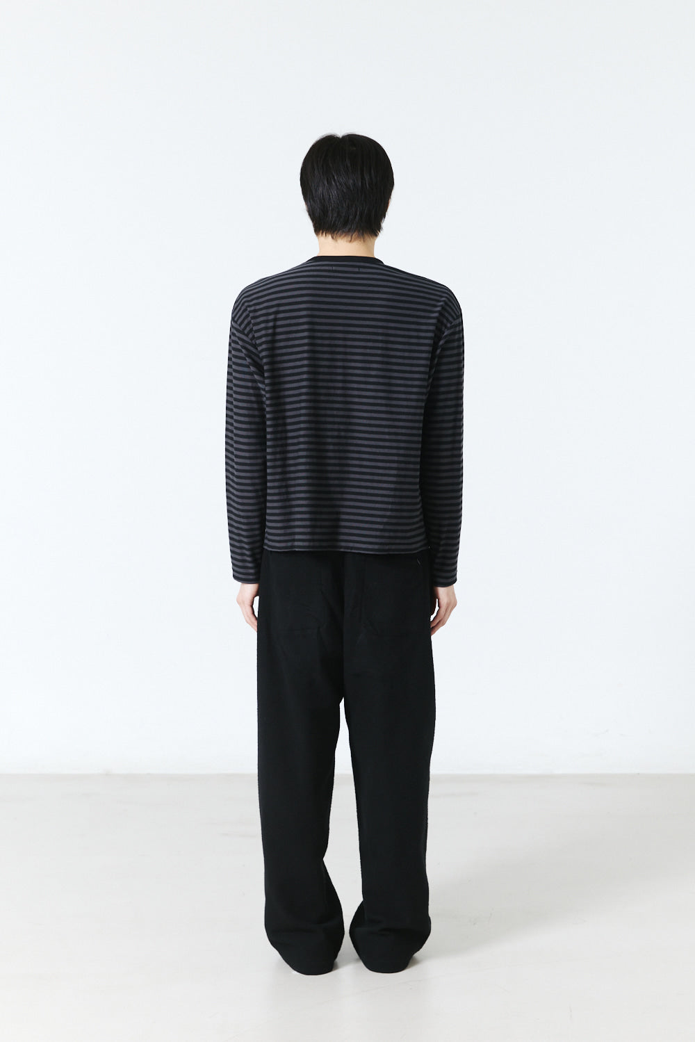 Hatchingroom - Crop Tee Stripe (Black/Charcoal) product image 7 | TRAB K-Fashion Australia