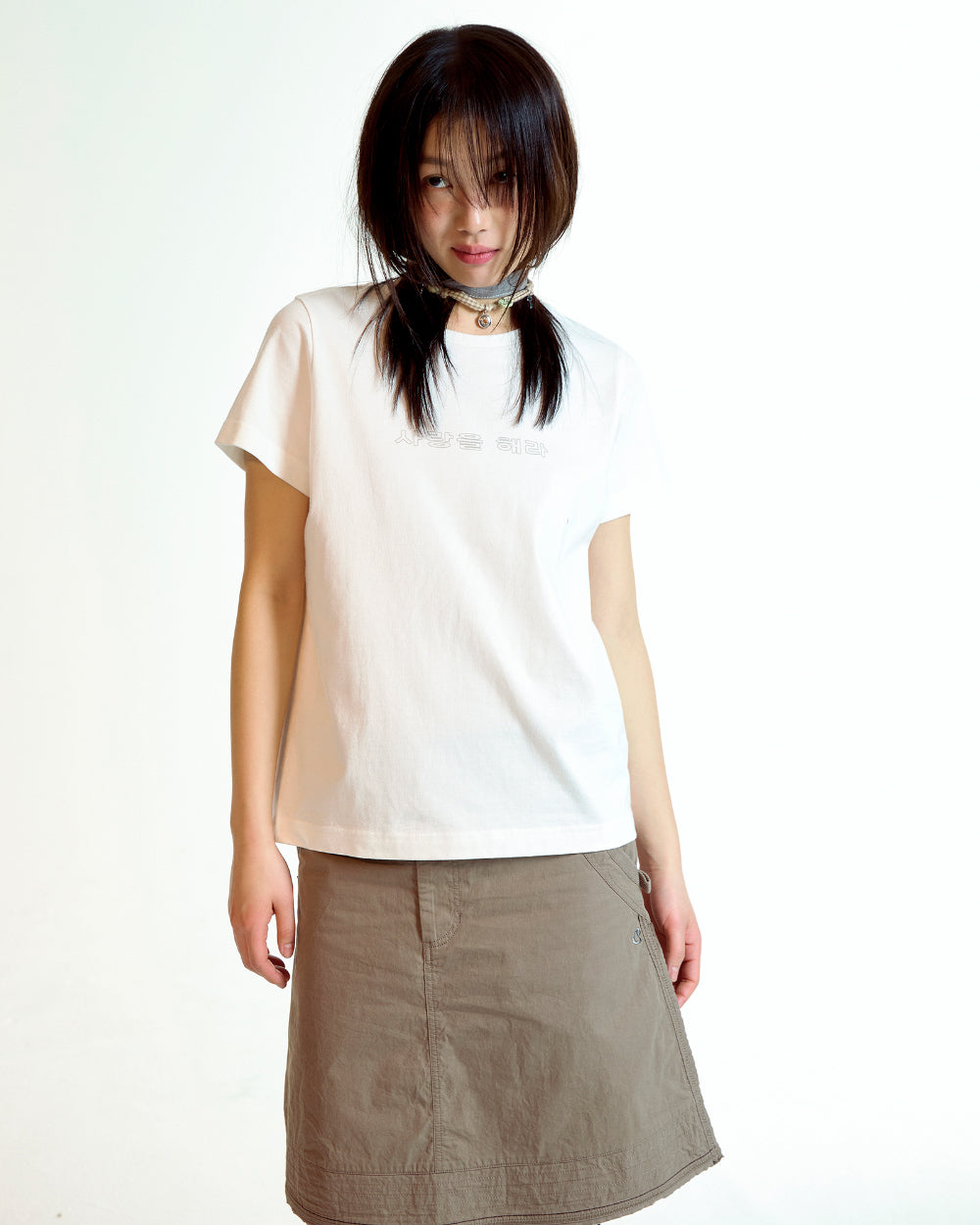 Coyseio - 사랑을 해라 T-Shirt (White) product image 8 | TRAB K-Fashion Australia