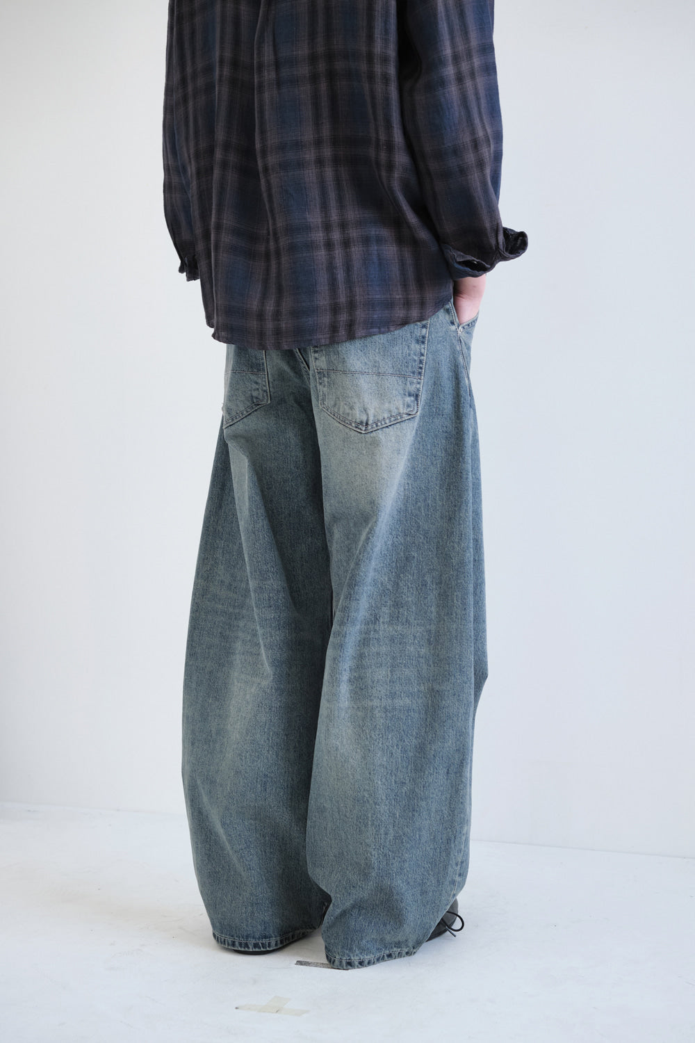 Hatchingroom - Wide Curve Jeans (Vintage Blue) product image 9 | TRAB K-Fashion Australia
