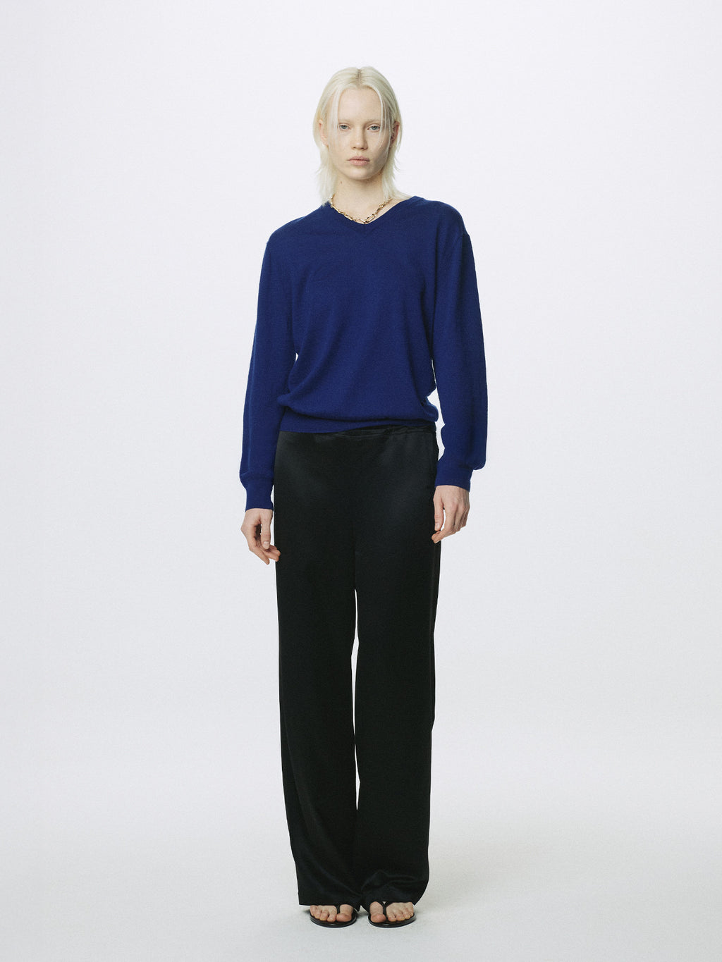 Tonywack - Airy Cashmere V-Neck (Blue) product image 5 | TRAB K-Fashion Australia