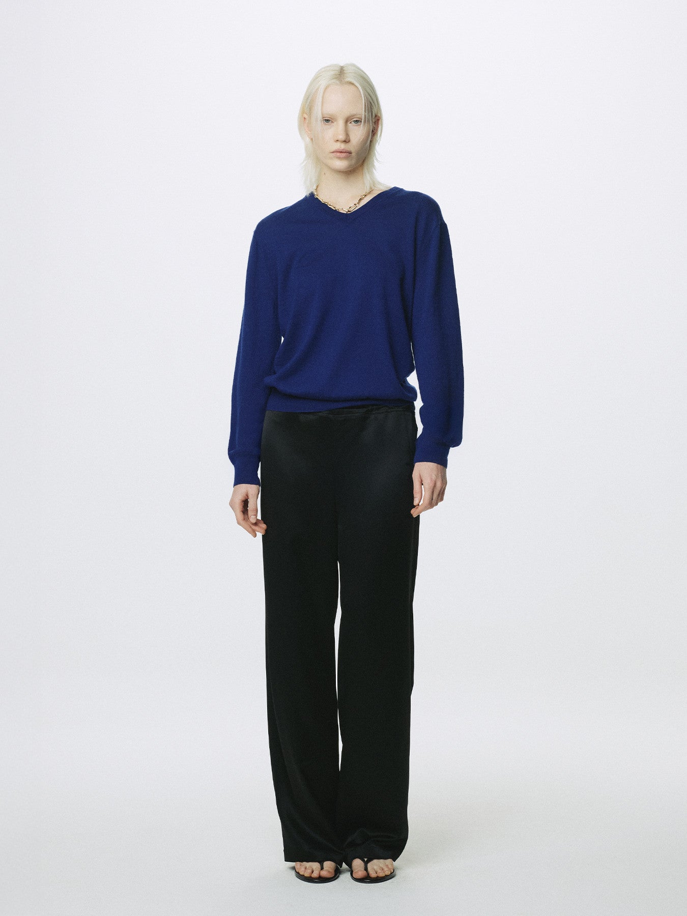 Tonywack - Airy Cashmere V-Neck (Blue) product image 5 | TRAB K-Fashion Australia