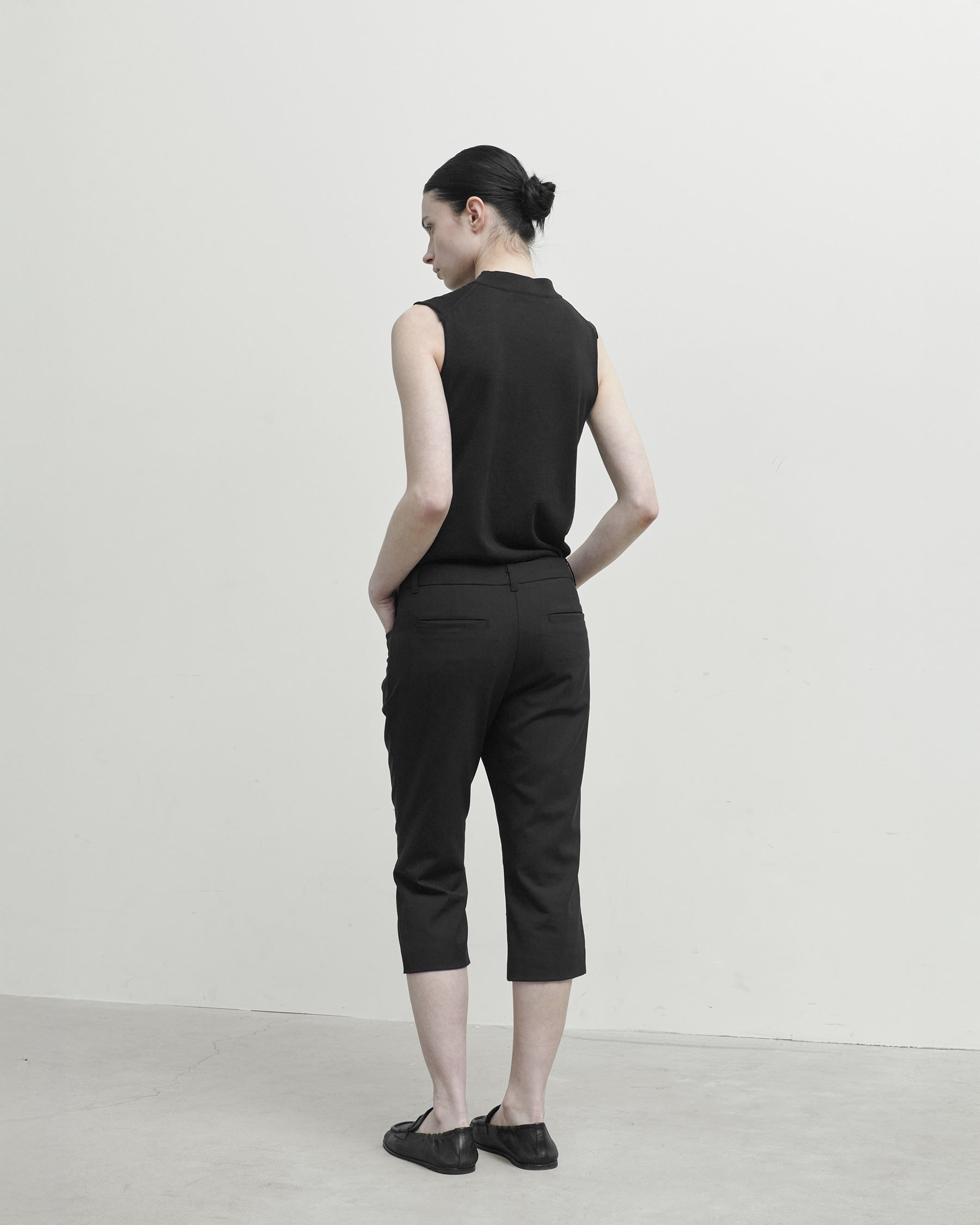 Brownyard - Knee Flare Pants (Black) product image 2 | TRAB K-Fashion Australia