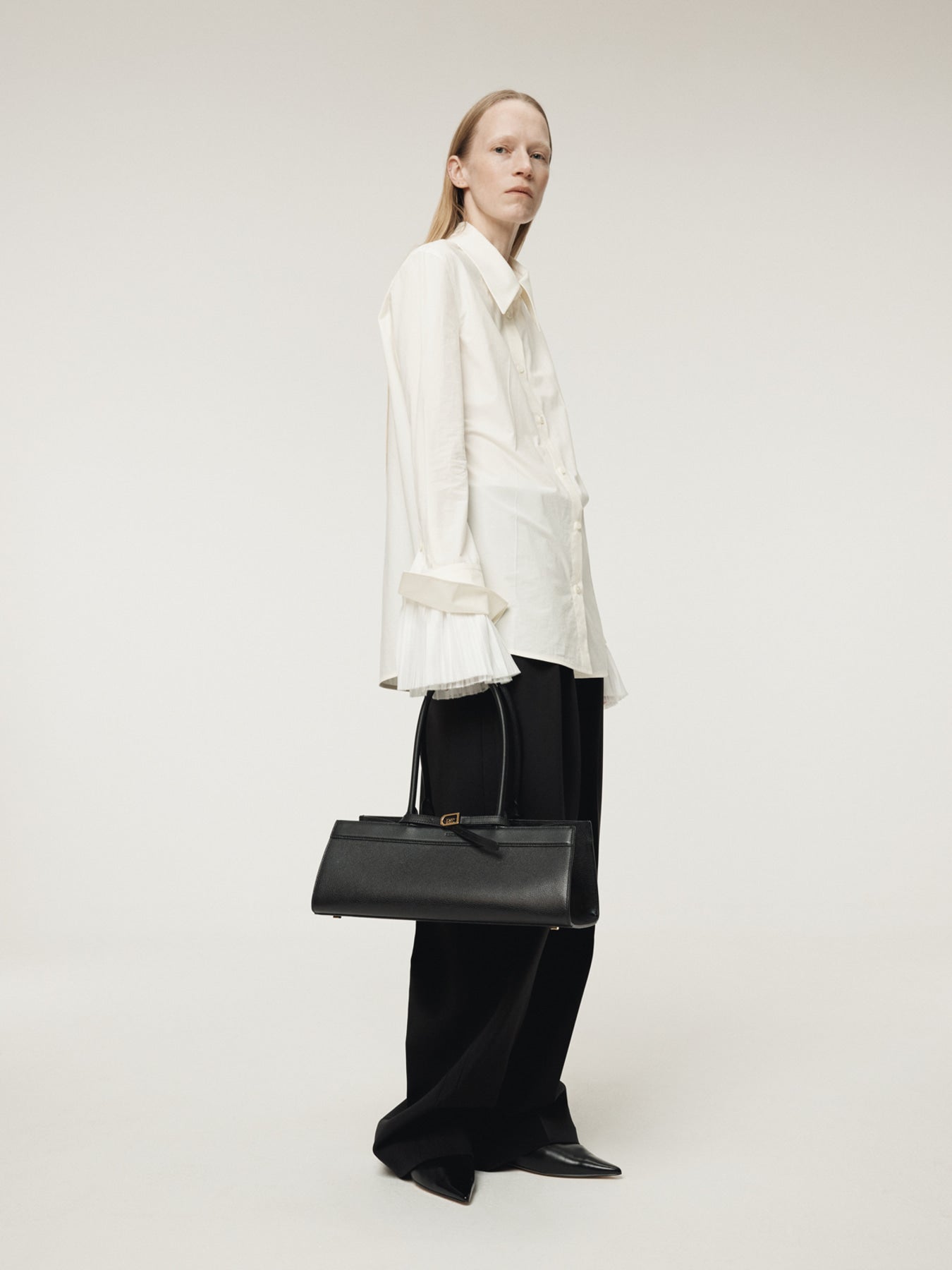 Recto - Pleats Cuffs Point Shirt (Cream) product image 6 | TRAB K-Fashion Australia