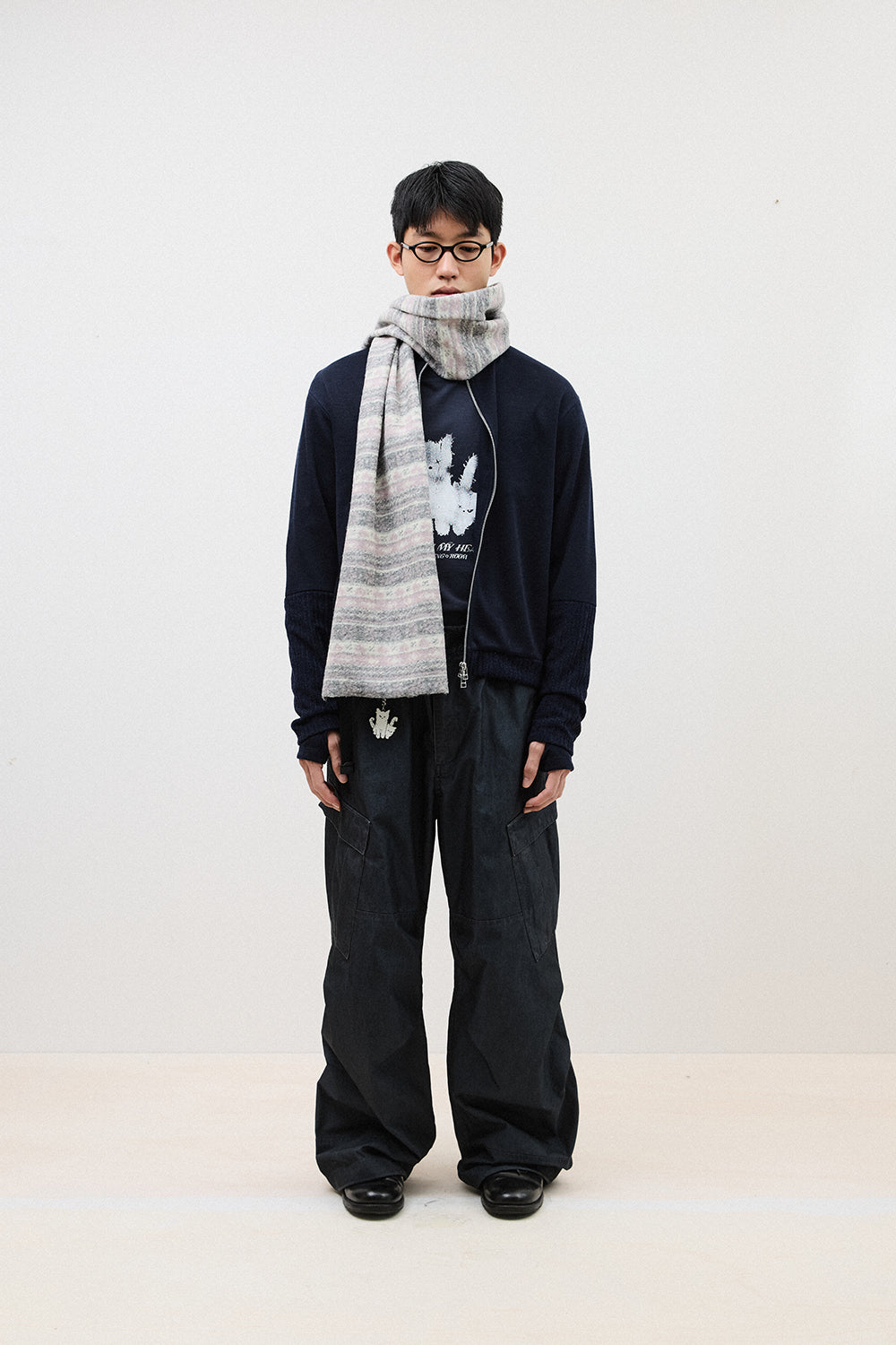 Hatchingroom - Heart Wool Muffler (Grey) product image 5 | TRAB K-Fashion Australia