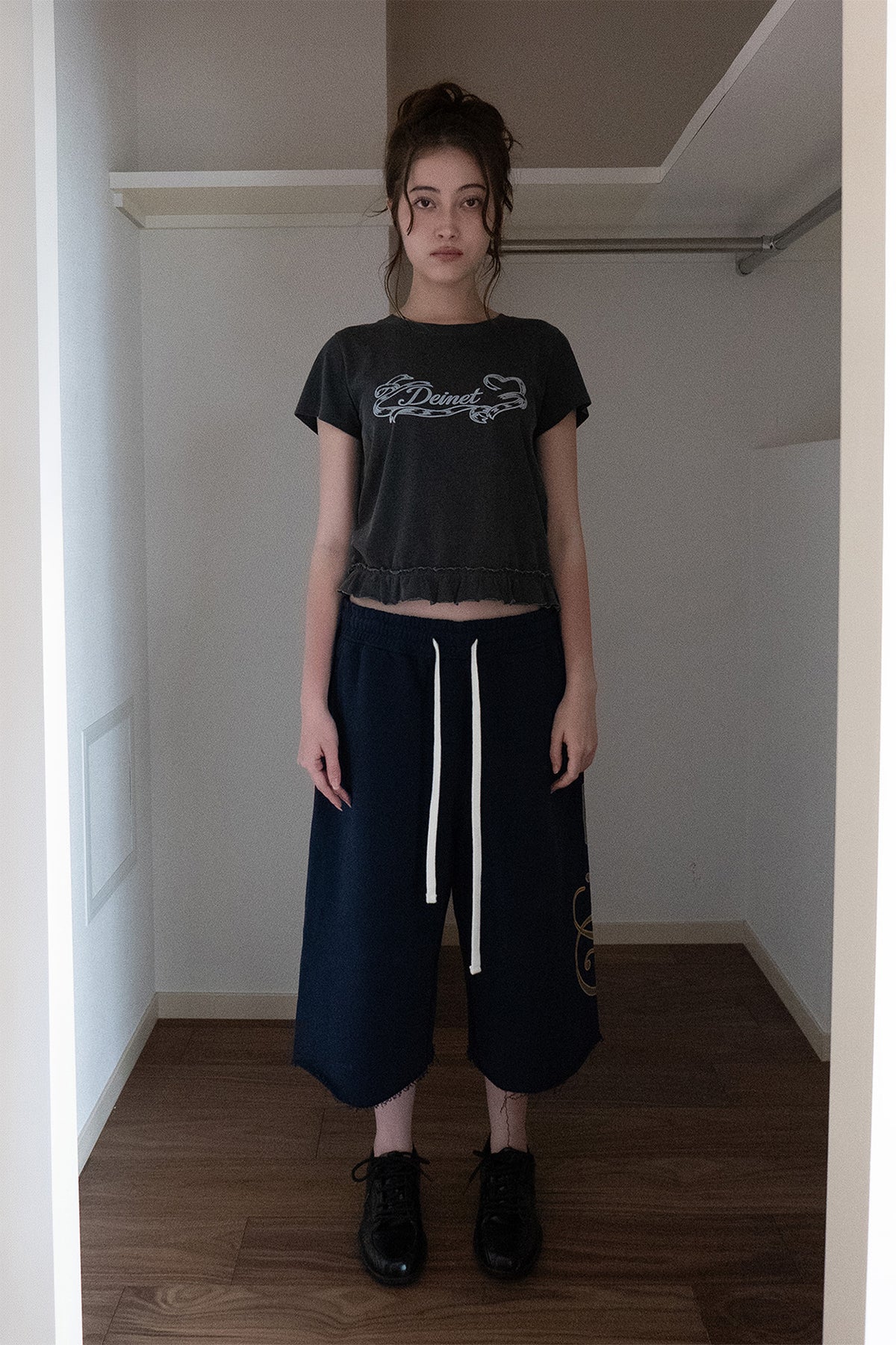Deinet - Dn Script Sweat Bermuda Pants (Navy) product image 1 | TRAB K-Fashion Australia