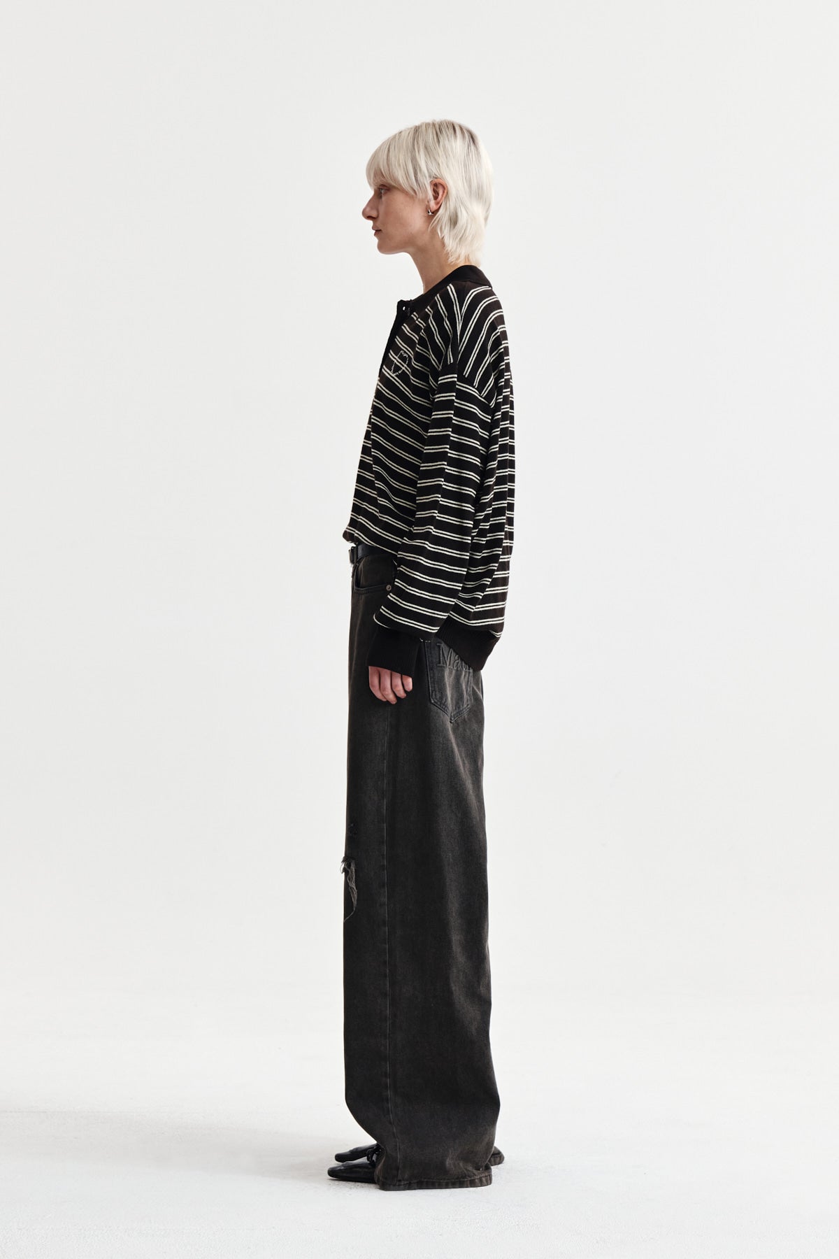 Matin Kim - Heart Logo Collar Striped Pullover (Brown) product image 6 | TRAB K-Fashion Australia