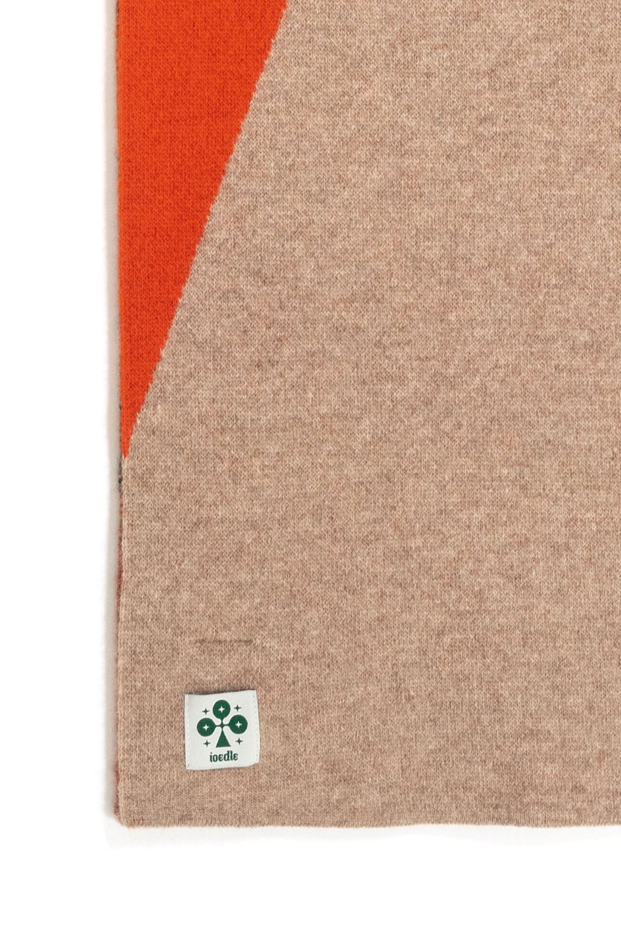 Ioedle - Apartment Muffler (Beige) product image 4 | TRAB K-Fashion Australia