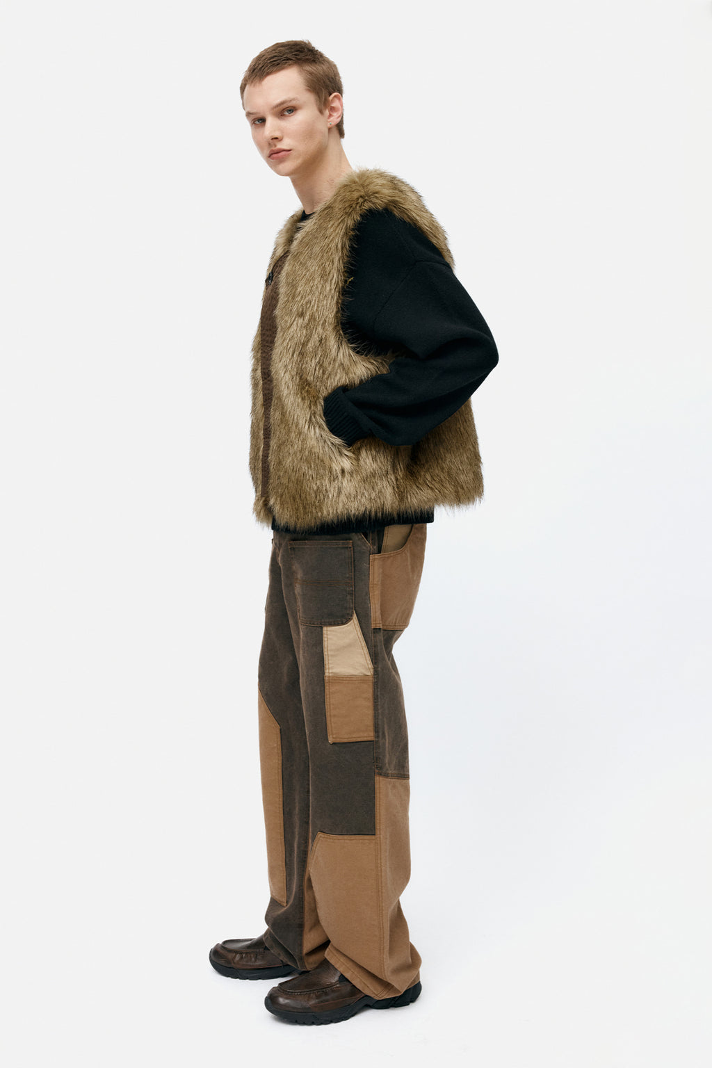 Andersson Bell - Unisex Curved Placket Reversible Faux-Fur Vest (Brown) product image 10 | TRAB K-Fashion Australia