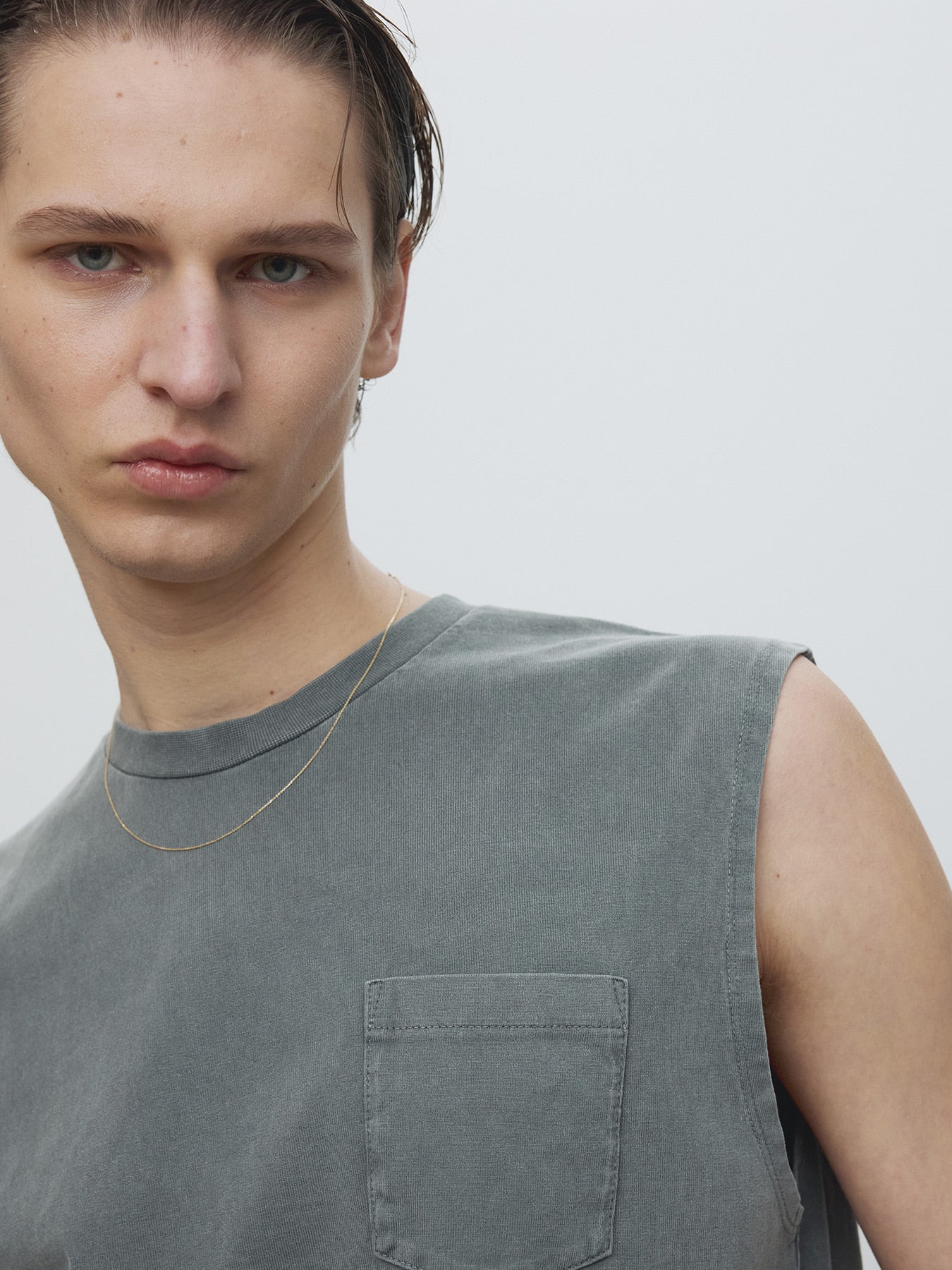 Tonywack - Garment-Dyed Patch Pocket Sleeveless (Faded Carbon) product image 5 | TRAB K-Fashion Australia