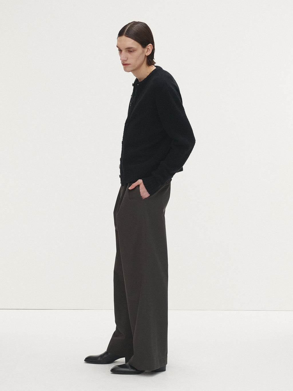 Tonywack - Baby Alpaca Brushed Crew Neck Cardigan (Black) product image 3 | TRAB K-Fashion Australia