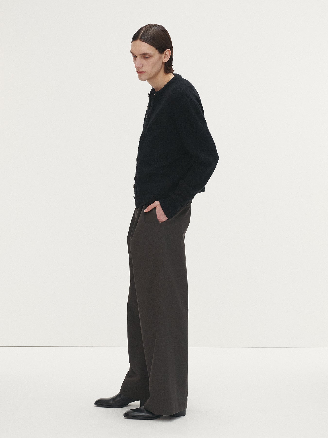 Tonywack - Baby Alpaca Brushed Crew Neck Cardigan (Black) product image 3 | TRAB K-Fashion Australia