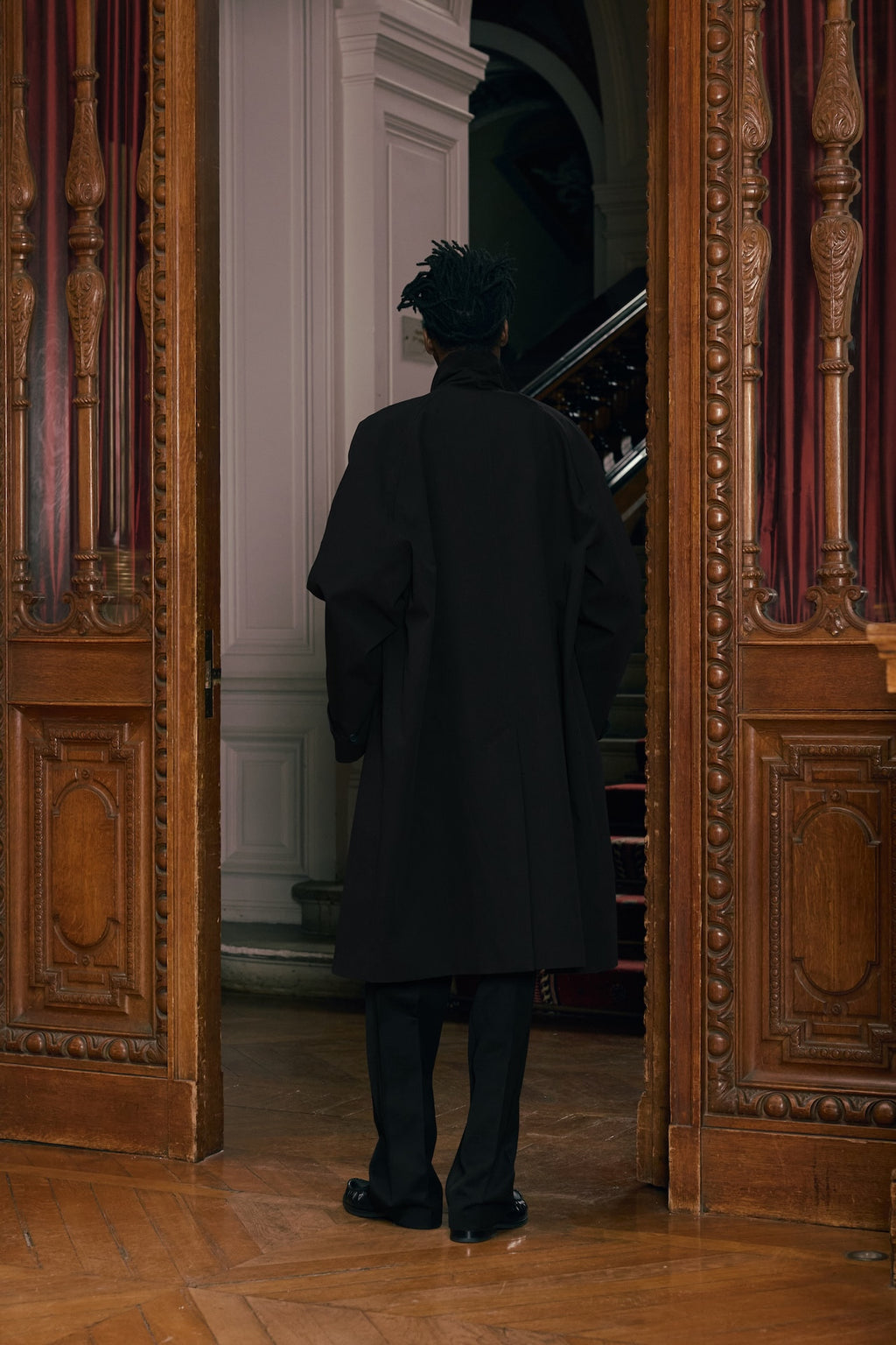 STU - Raglan Mac Coat (Black) product image 11 | TRAB K-Fashion Australia