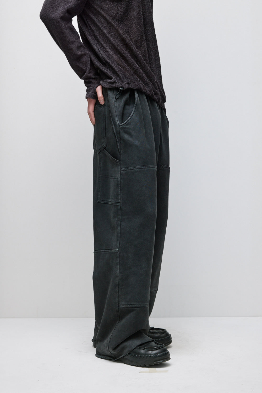 Hatchingroom - Double Knee Sweat Pants Aged (Charcoal) product image 15 | TRAB K-Fashion Australia
