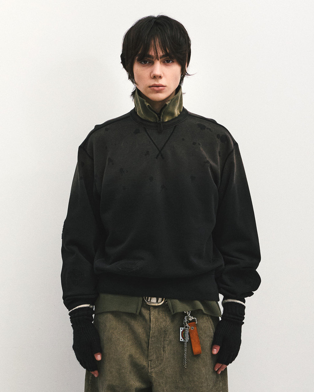 Eastlogue - Vintage Damaged Sweat (Vintage Black) product image 2 | TRAB K-Fashion Australia