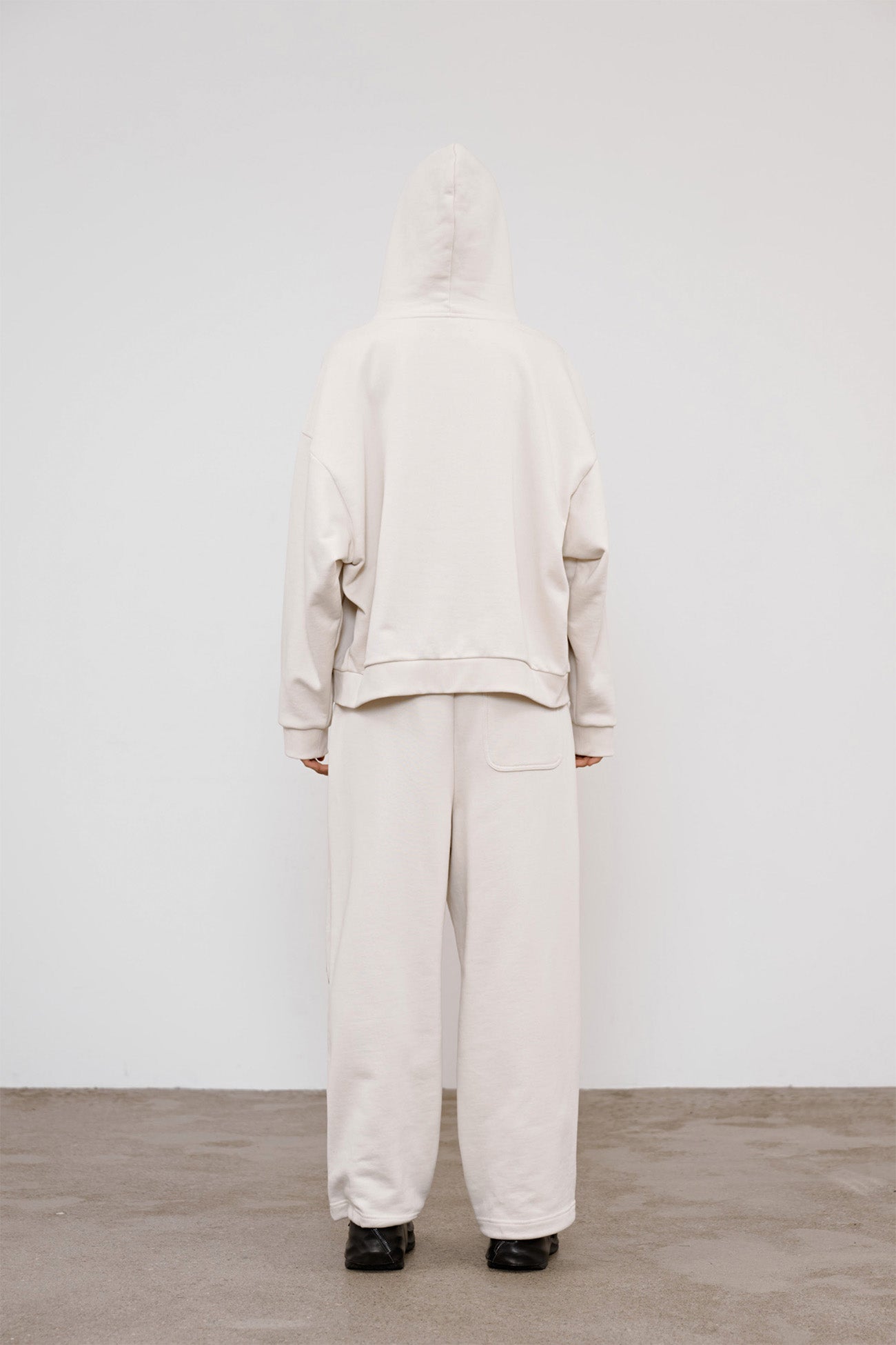 Deinet - German Lettering Hoodie Zip-Up (Ivory) product image 3 | TRAB K-Fashion Australia