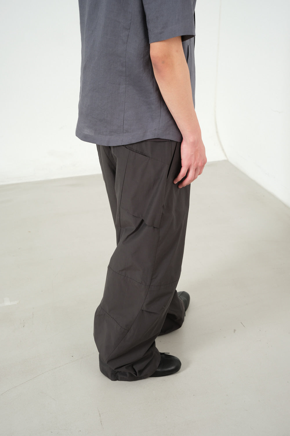 Hatchingroom - Balloon Trousers (Charcoal) product image 13 | TRAB K-Fashion Australia
