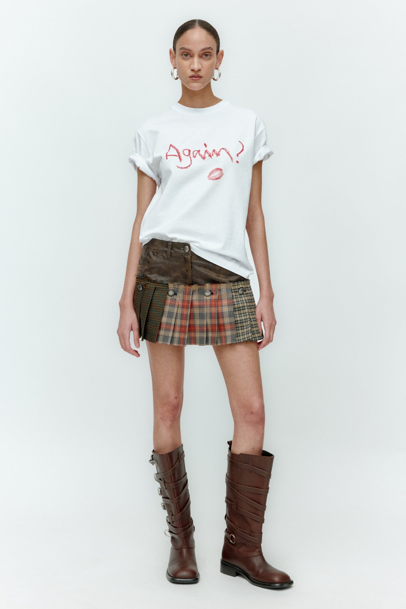 Andersson Bell - (essential) Unisex Again Lip T-Shirt (Essential) product image 2 | TRAB K-Fashion Australia