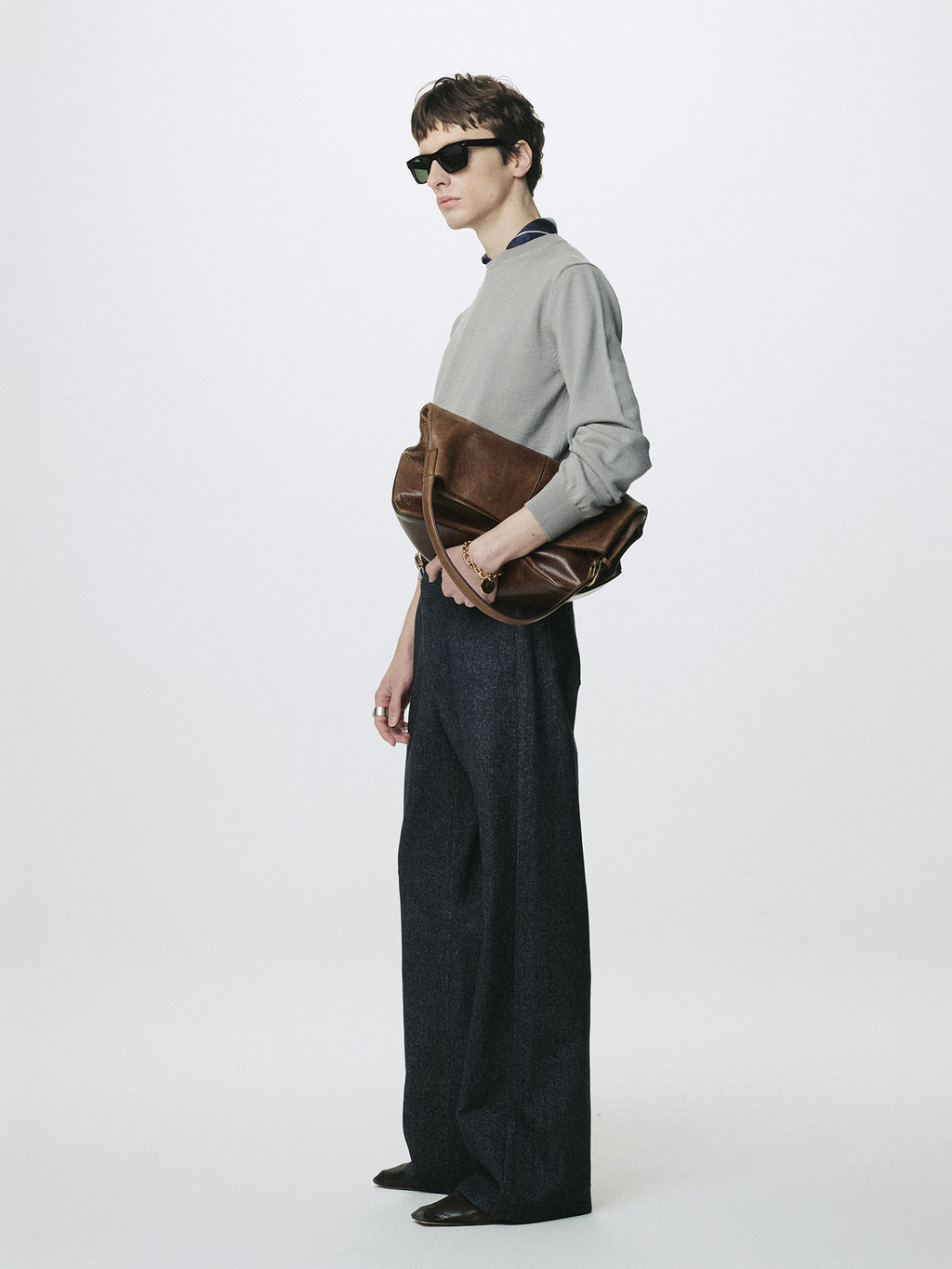 Tonywack - Wool Denim Loose Flared Jeans (Dark Indigo) product image 3 | TRAB K-Fashion Australia