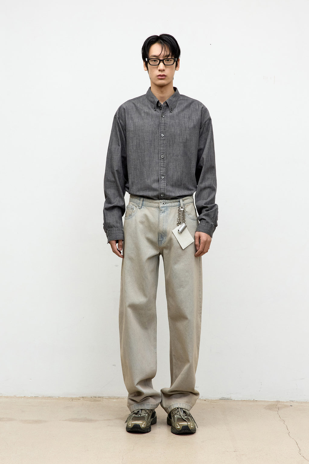 Coor - Buttondown Light Denim Shirt (Washed Gray) product image 2 | TRAB K-Fashion Australia