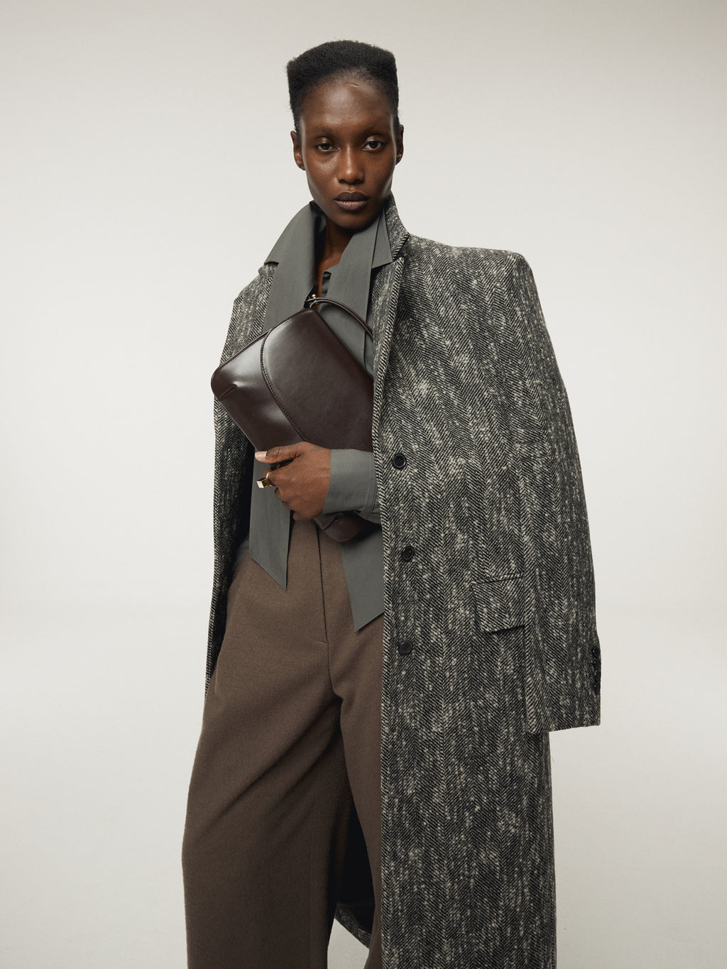 Recto - Sleeve Crease Herringbone Coat (Black) product image 5 | TRAB K-Fashion Australia