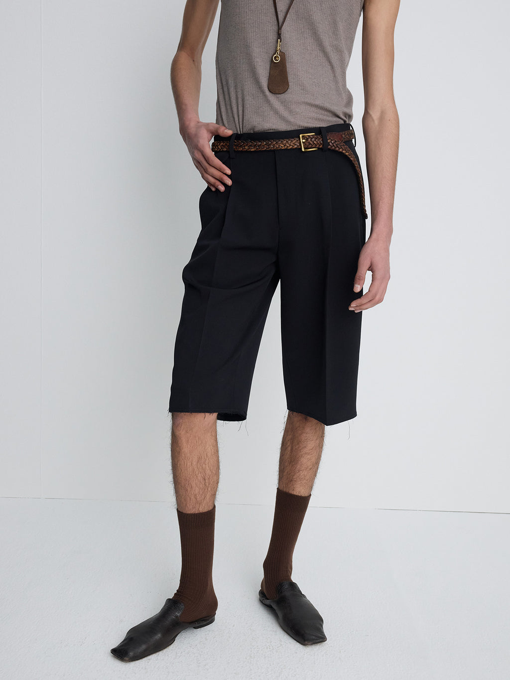 Tonywack - Raw-Cut Wool Pleated Tailored Shorts (Dark Navy) product image 6 | TRAB K-Fashion Australia